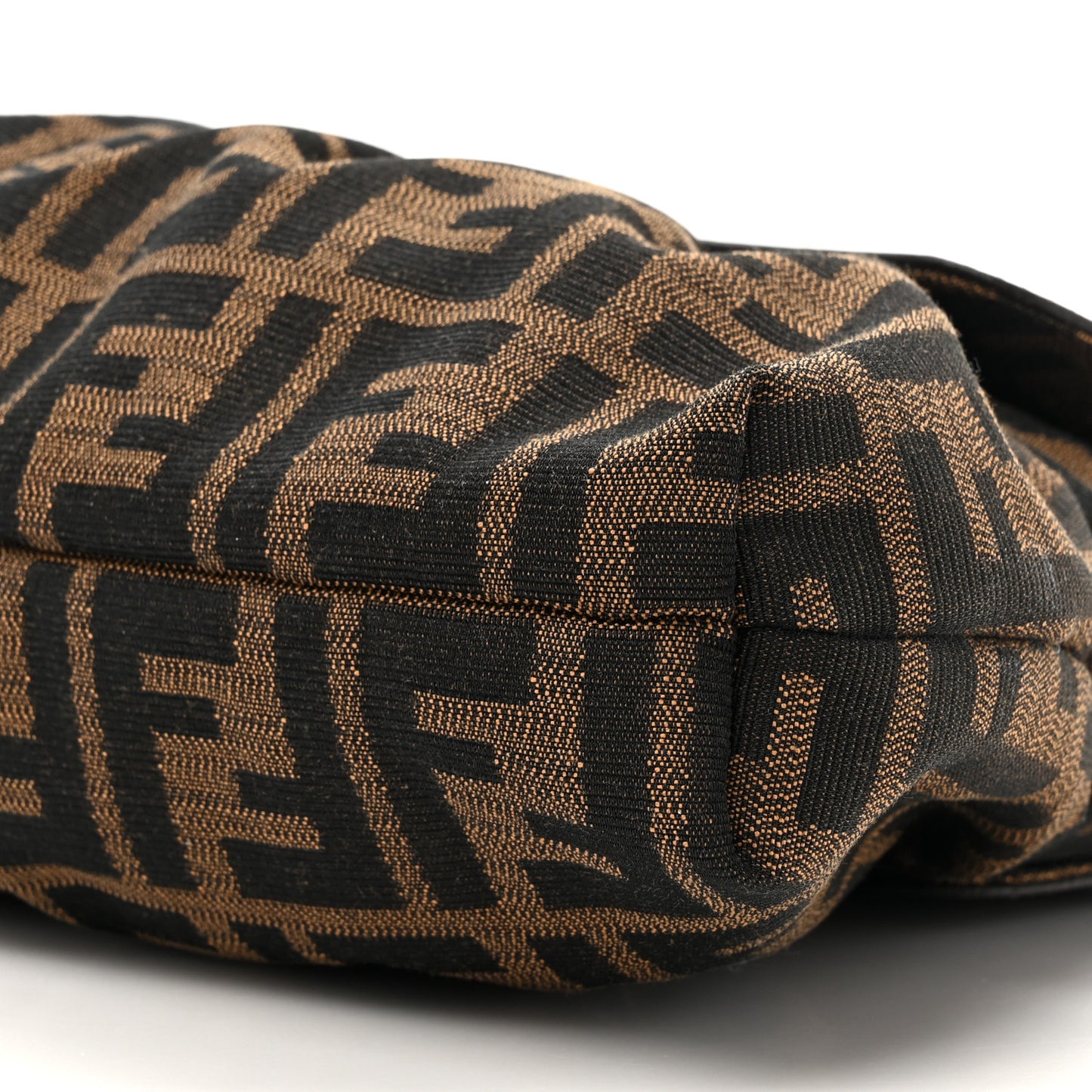 Zucca Small Chef Shoulder Bag Tobacco