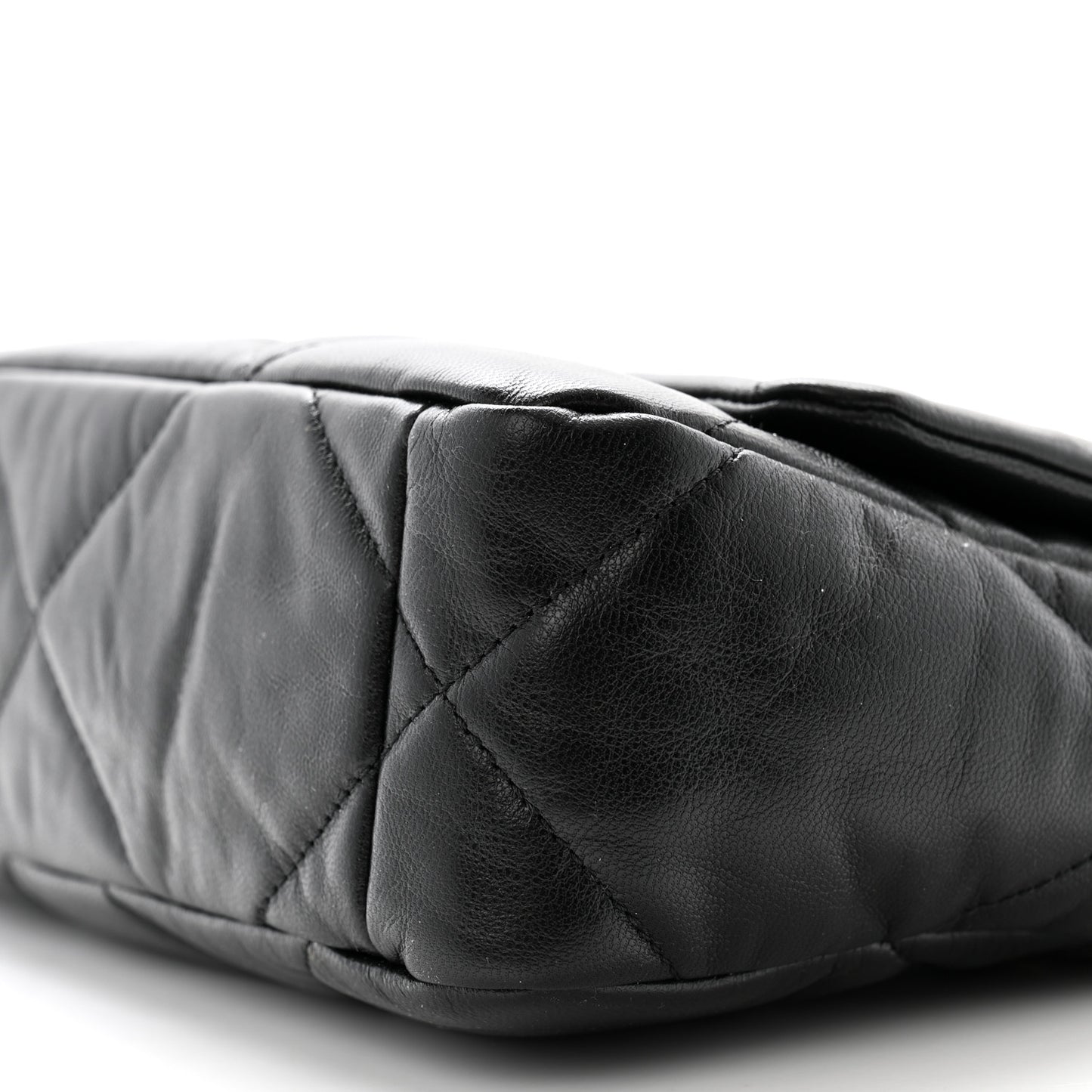 Lambskin Quilted Medium Chanel 19 Flap Black