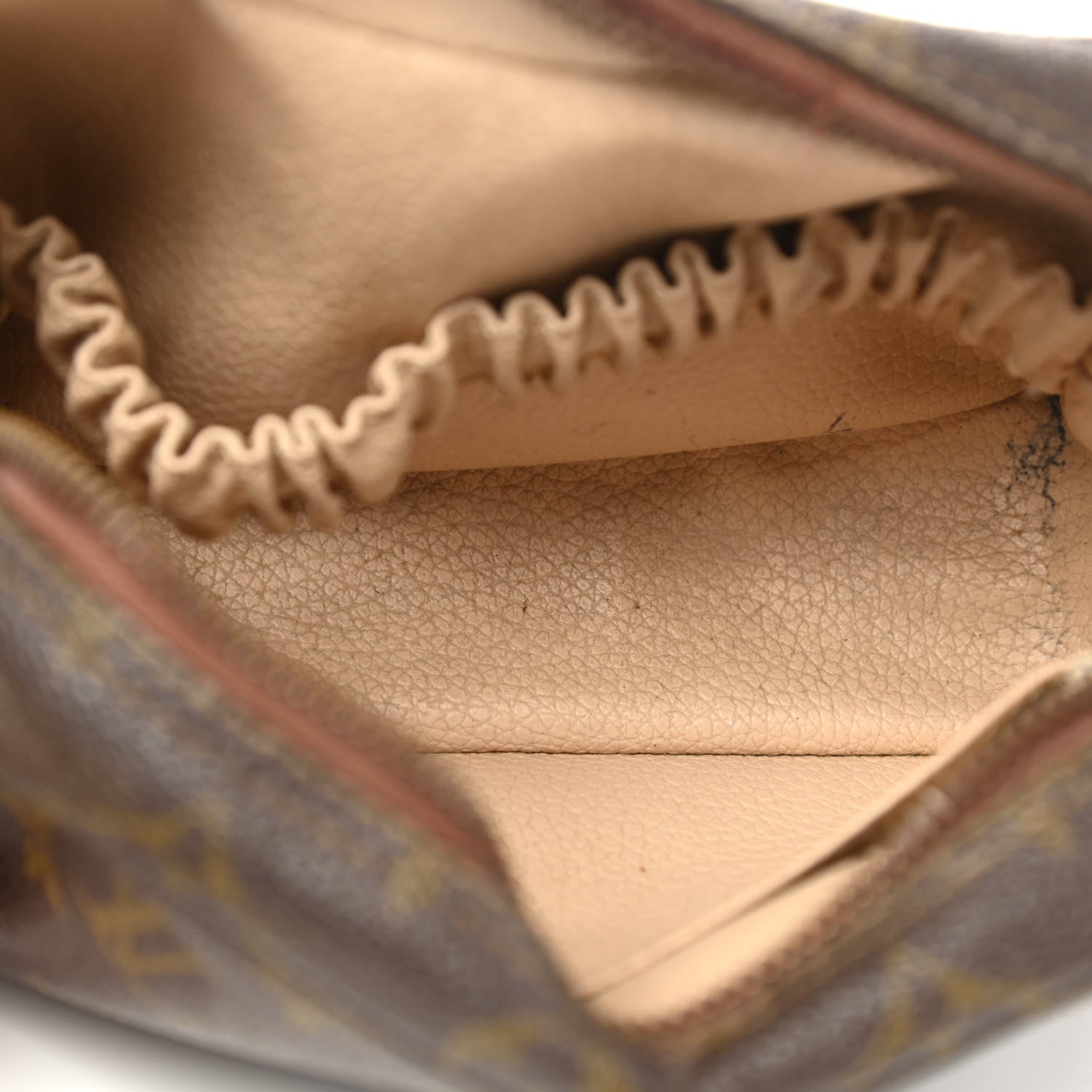 Louis Vuitton Monogram Trousse Toilette 19 5 of 11