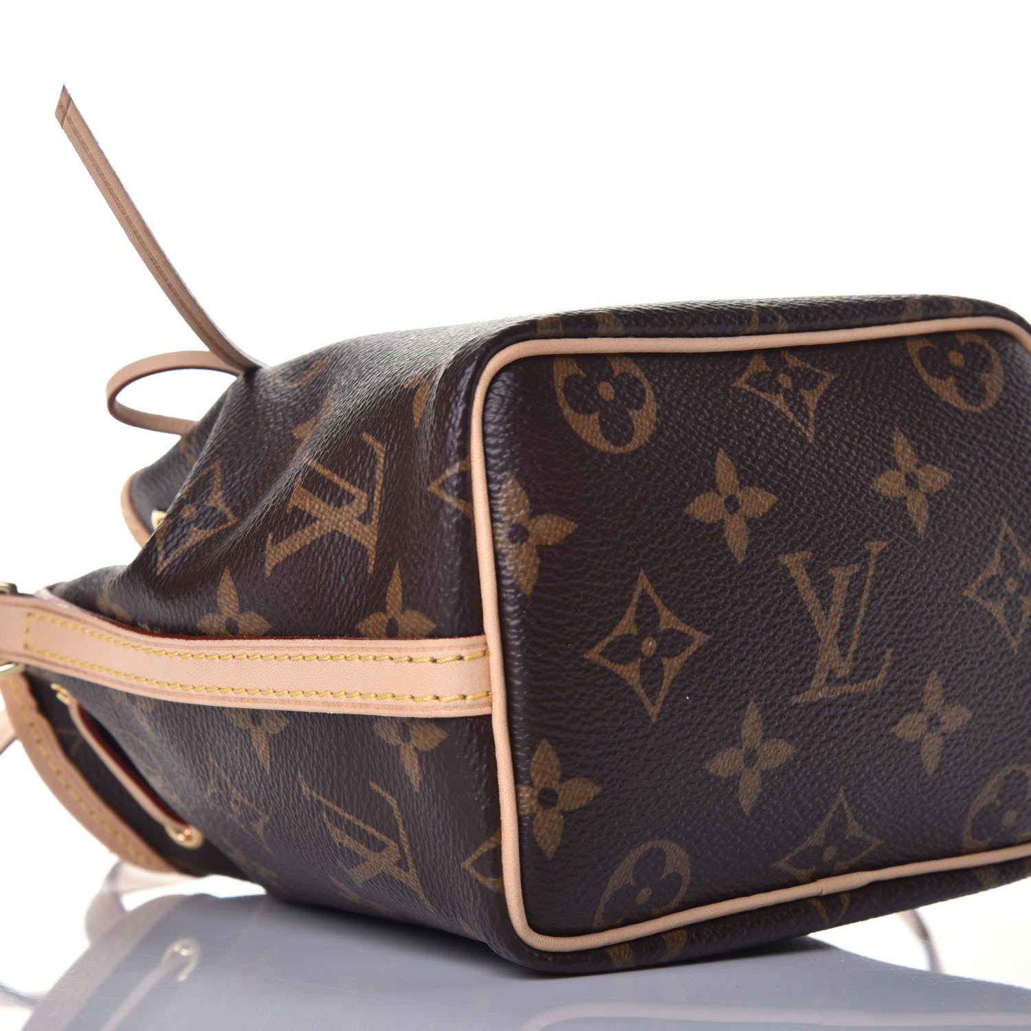 Louis Vuitton Monogram Nano Noe 8 of 10