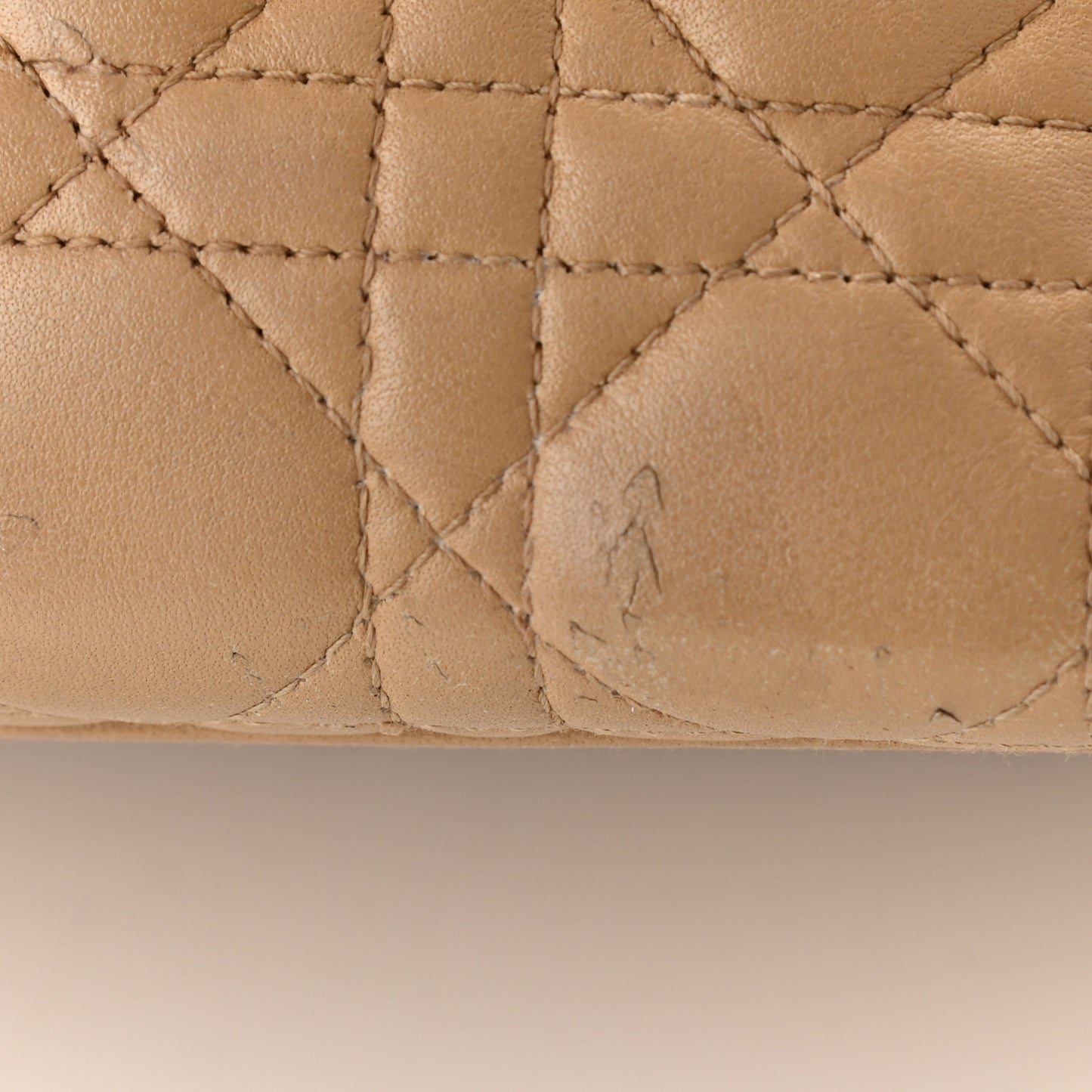 Lambskin Cannage Medium Lady Dior Beige