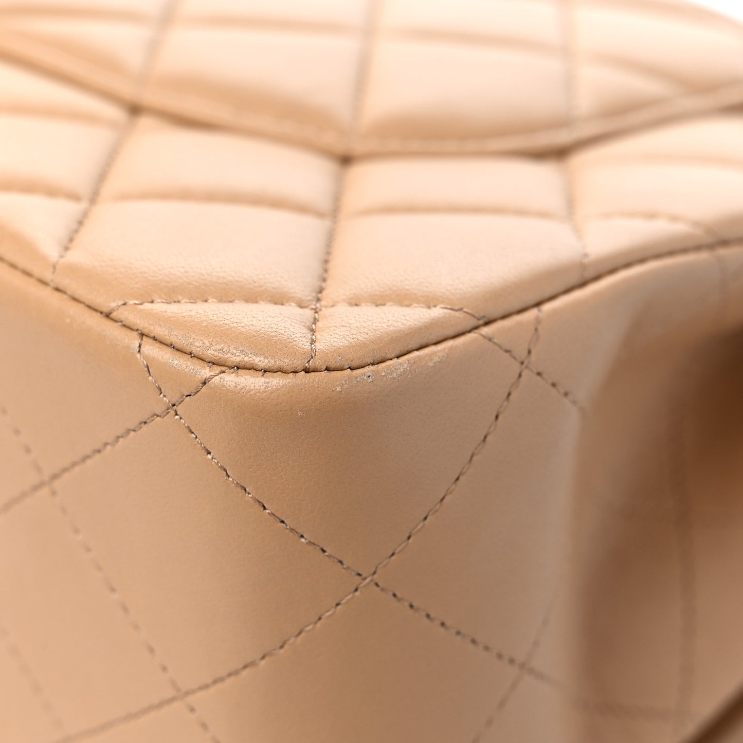 Lambskin Quilted Jumbo Double Flap Beige Clair