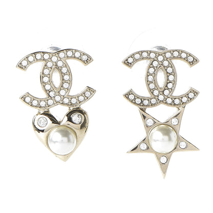 Chanel Crystal Pearl Charming Winter CC Star Heart Earrings Gold 1 of 5