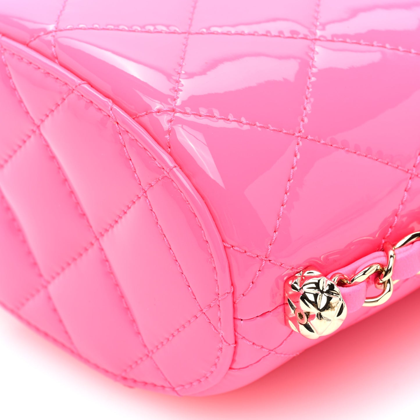 Patent Quilted CC Vani-Tea Case With Chain Neon Pink