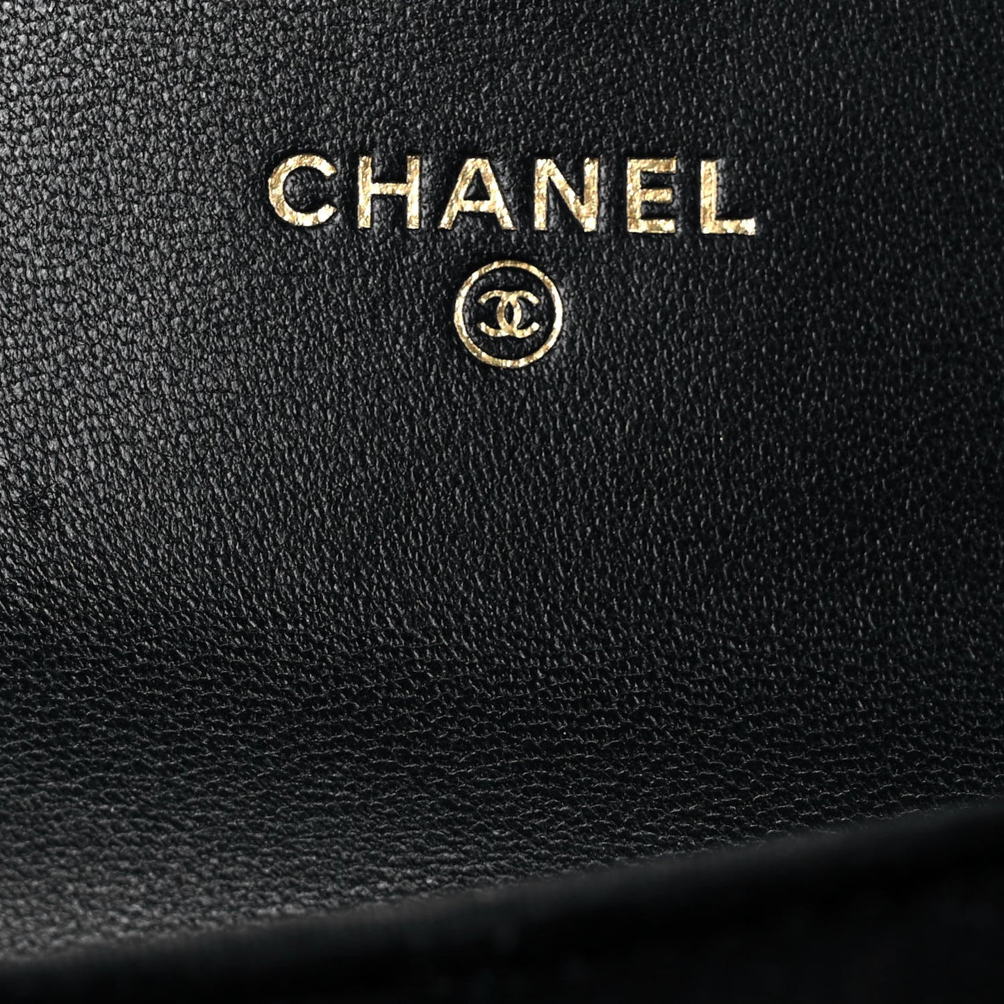 Velvet Quilted Flap Card Holder Black