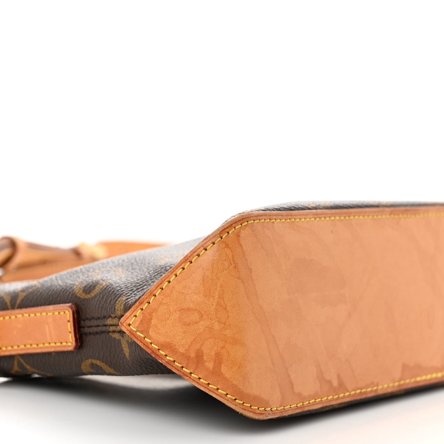 Louis Vuitton Monogram Trotteur 9 of 14