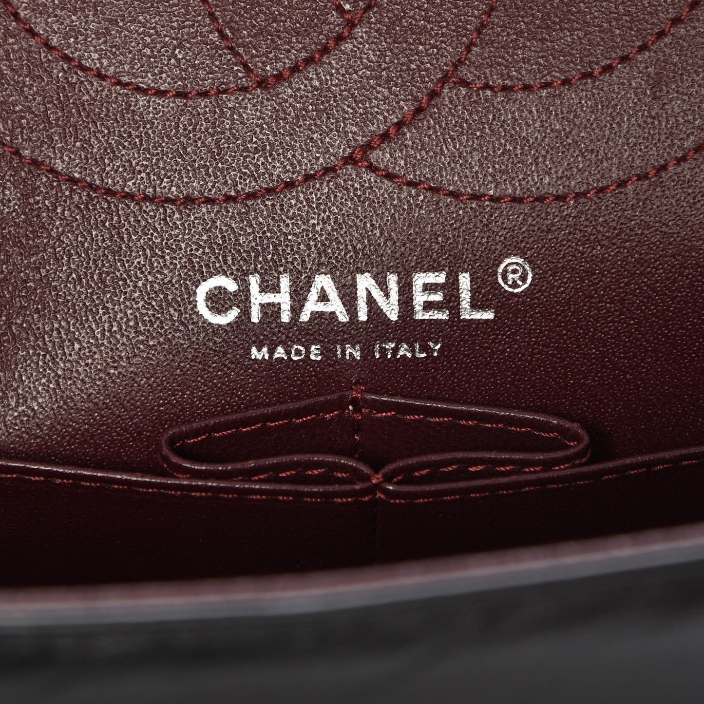 Aged Calfskin Chevron 2.55 Reissue 226 So Black