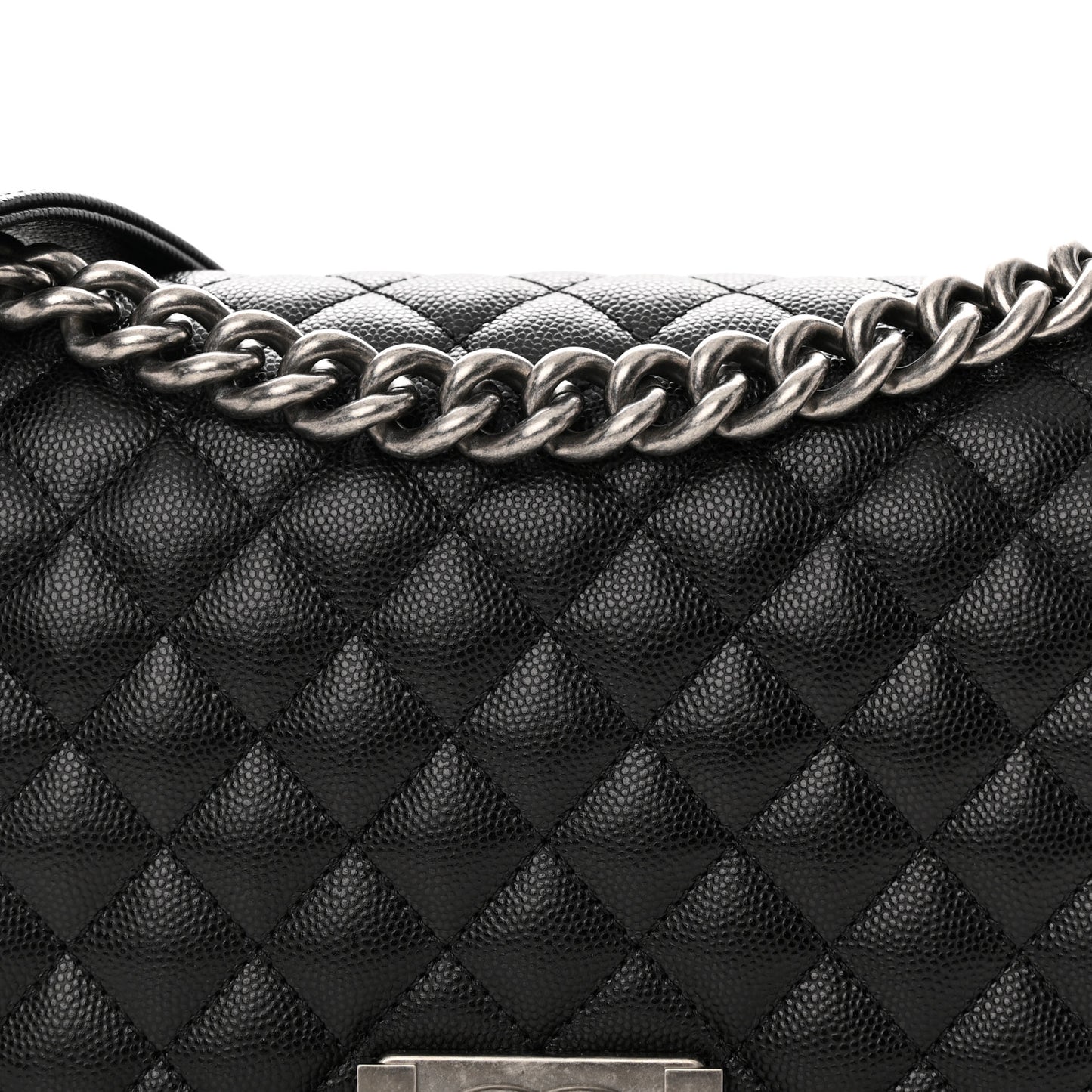 Caviar Quilted Medium Boy Flap Black