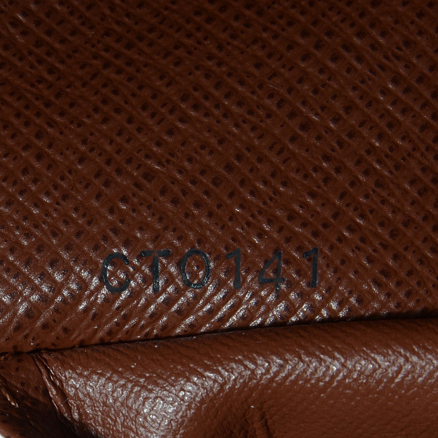 Louis Vuitton Monogram 4 Key Multicles Holder 6 of 7