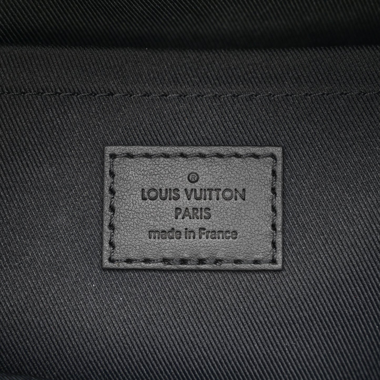 Taurillon Monogram S Lock Messenger Black