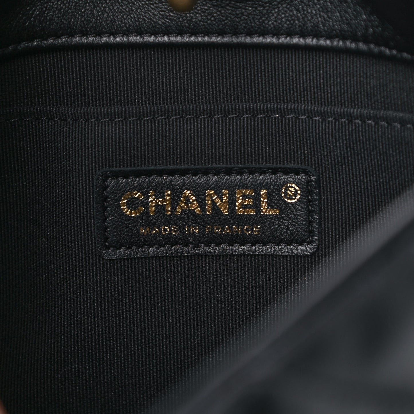 Lambskin Quilted Crush on Chains Hobo Black