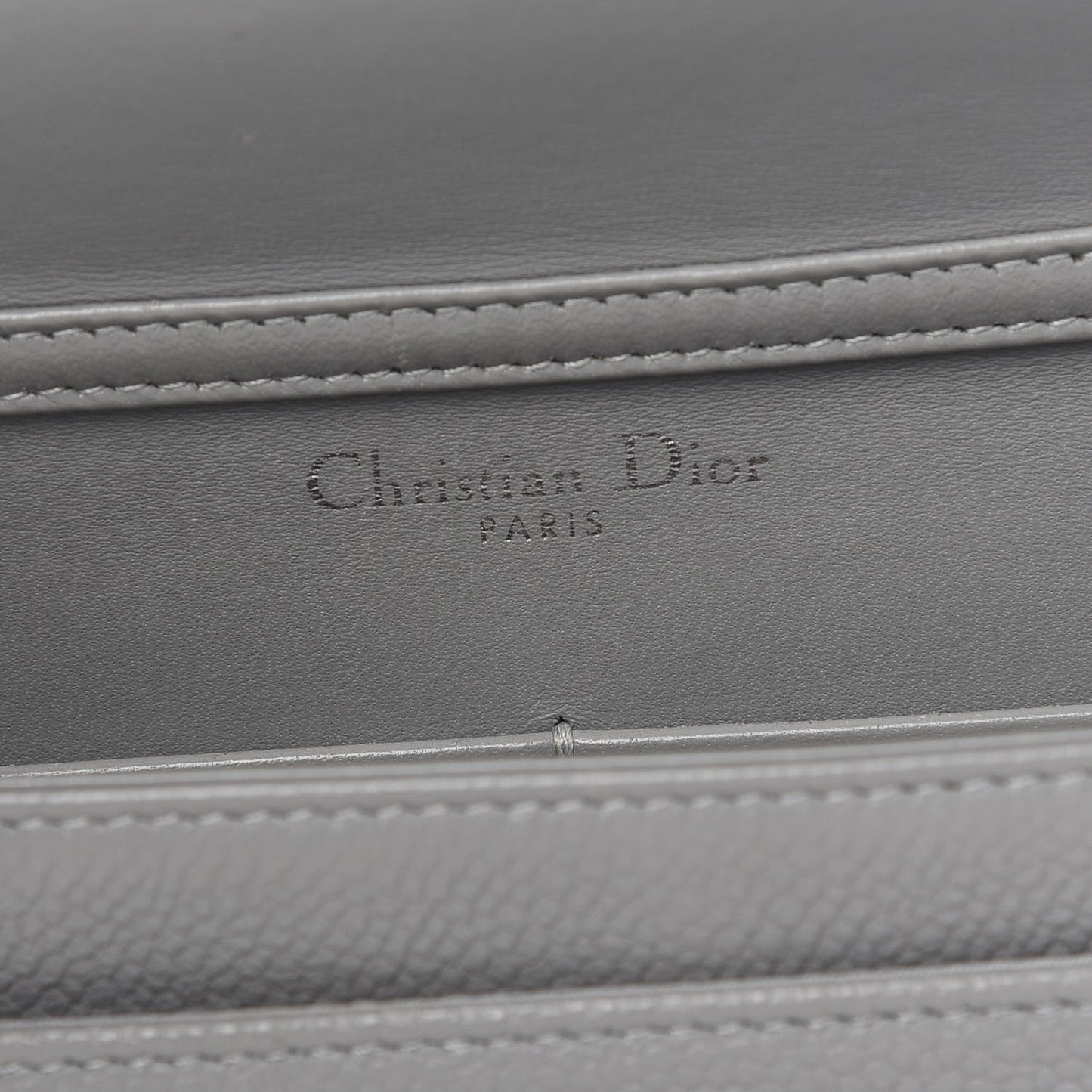 Grained Calfskin Diorama Wallet on Chain Pouch Gris