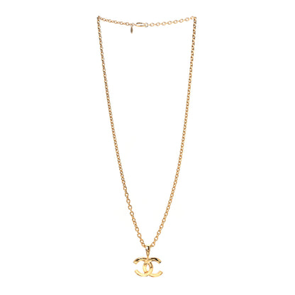 Chanel CC Pendant Necklace Gold 3 of 4