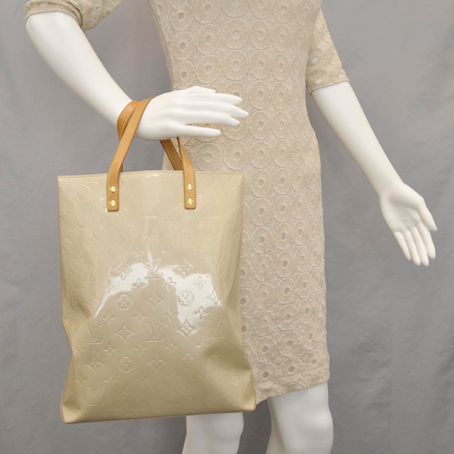 Vernis Reade MM Beige