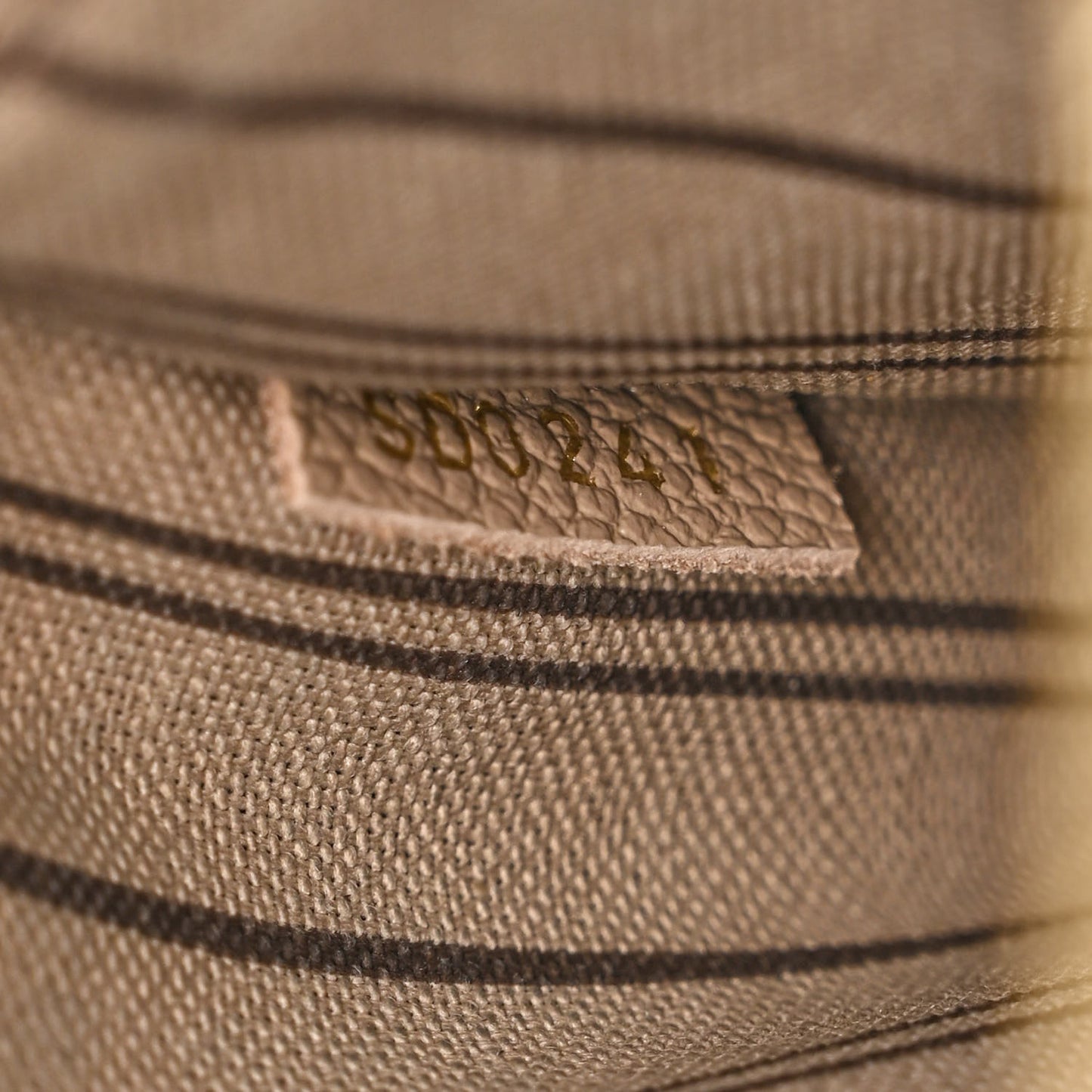 Empreinte Pochette Metis Tourterelle