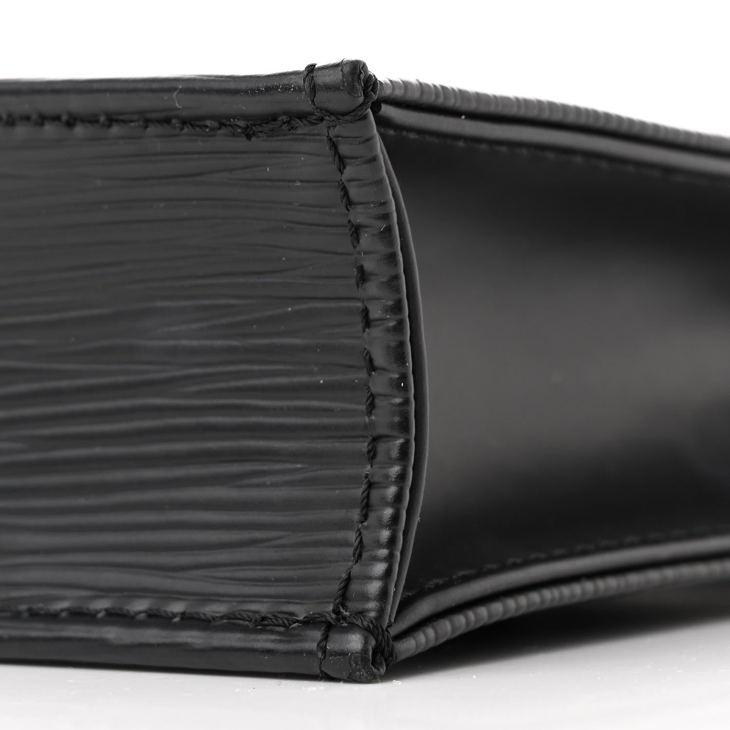 Louis Vuitton Epi Petit Sac Plat Black 9 of 9