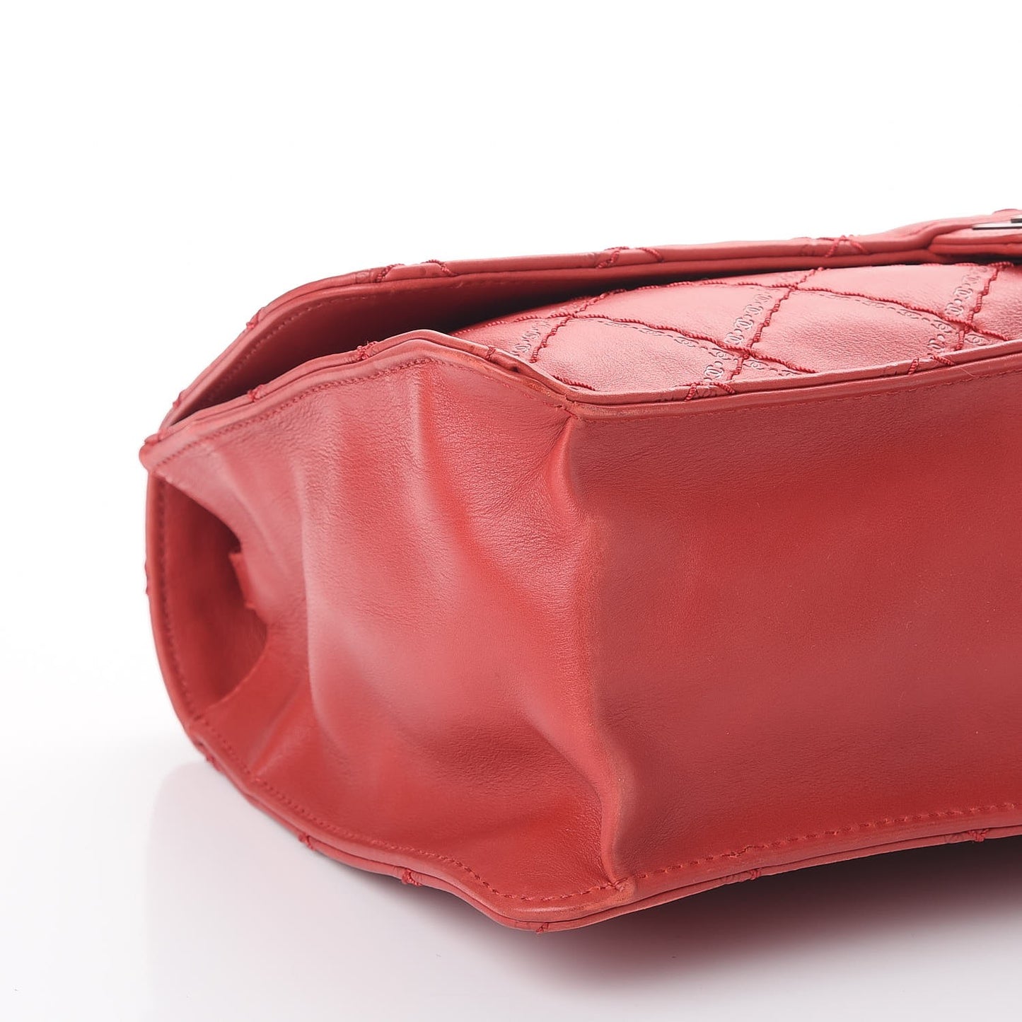 Calfskin CC Crave Reissue Crown Jumbo Flap Light Red