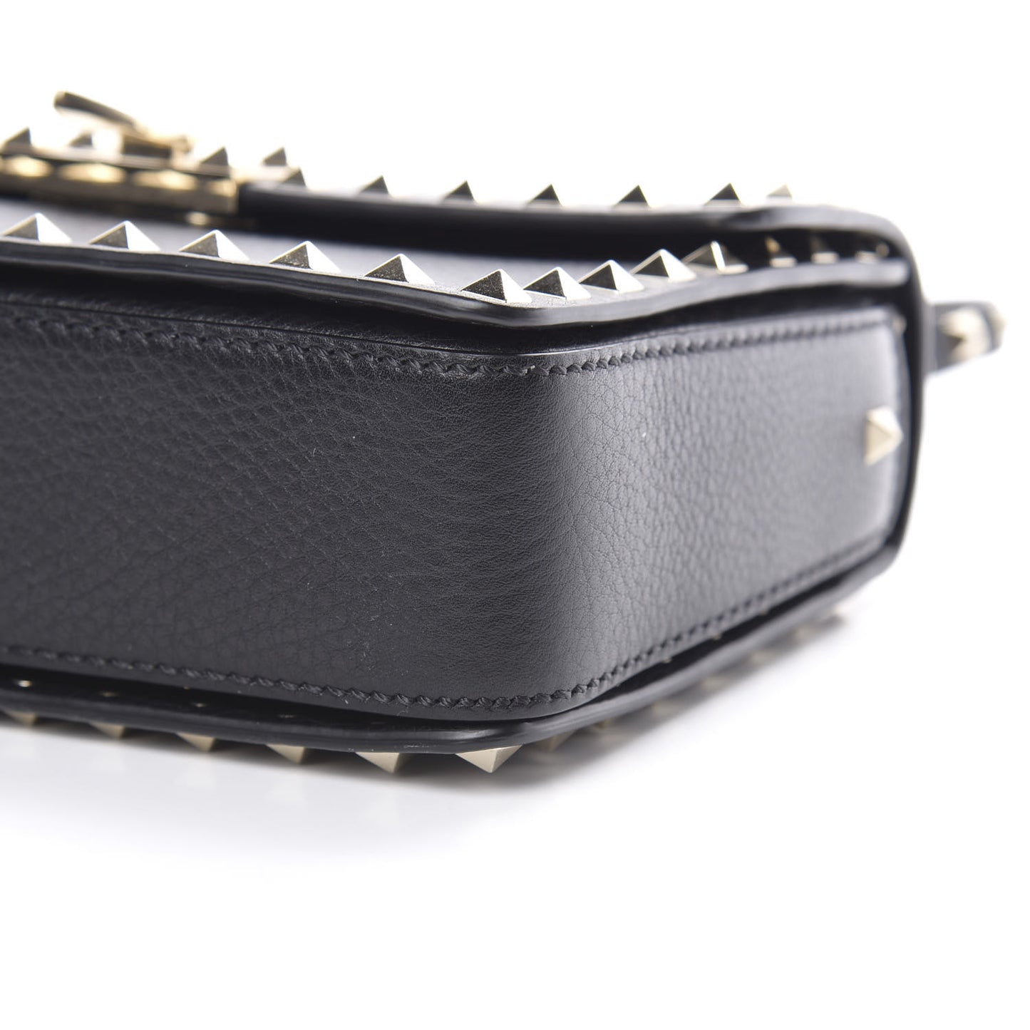 Grained Calfskin Medium Rockstud Chain Bag Black
