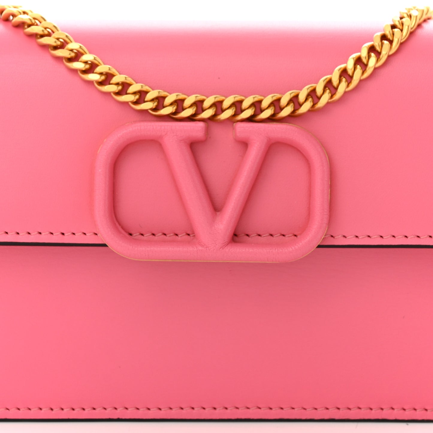 Smooth Calfksin Vlogo Wallet On Chain Feminine Pink