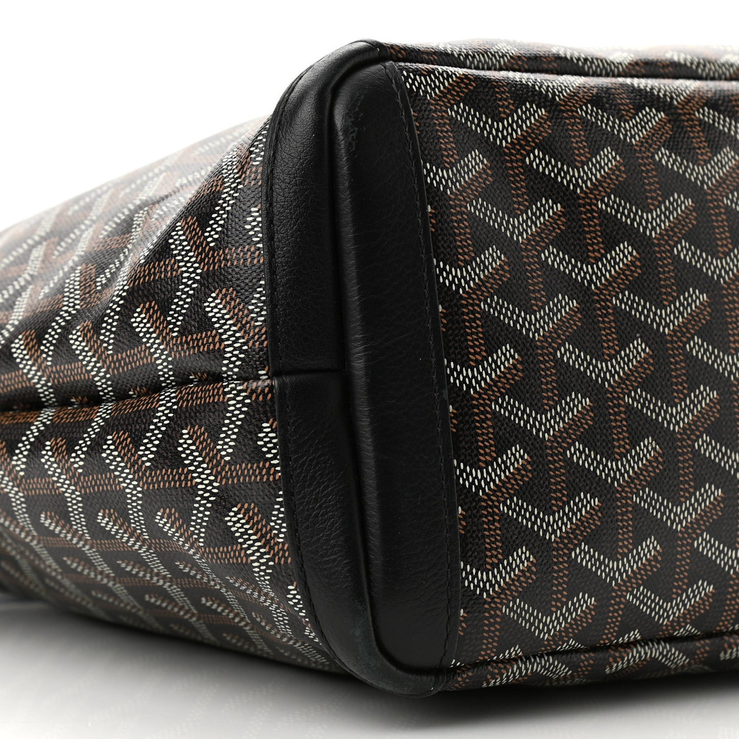 Goyardine Artois PM Black