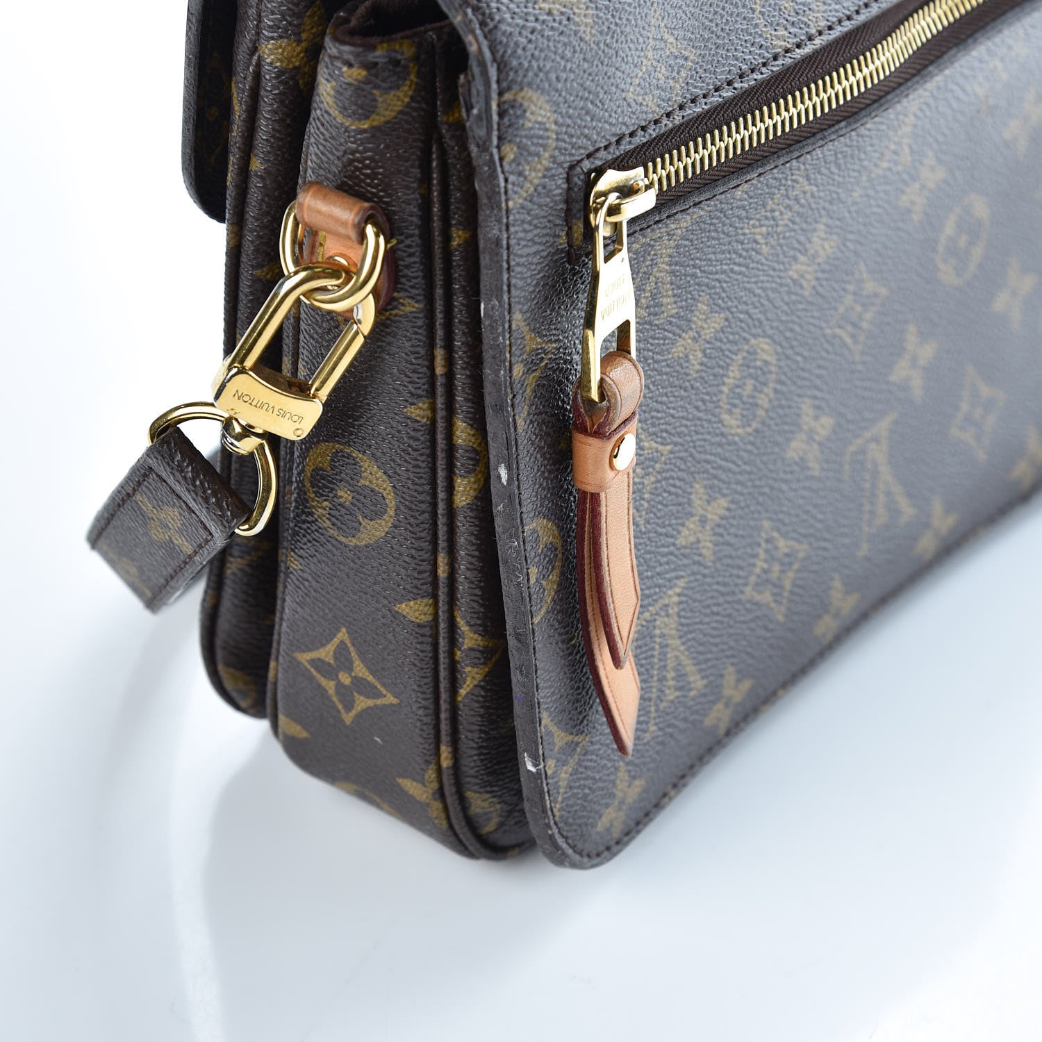 Louis Vuitton Monogram Pochette Metis 13 of 15