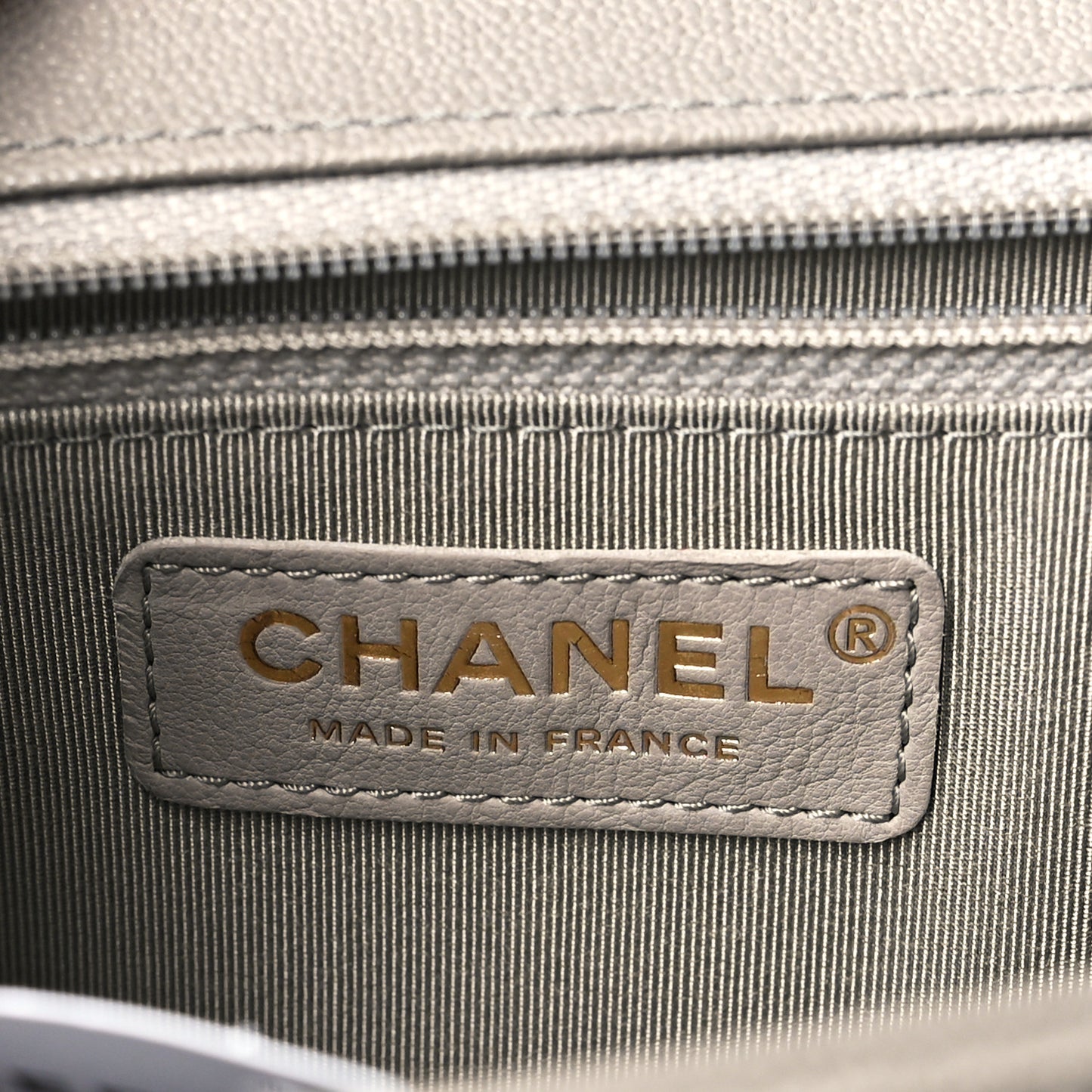 Caviar Quilted New Medium Boy Flap Grey