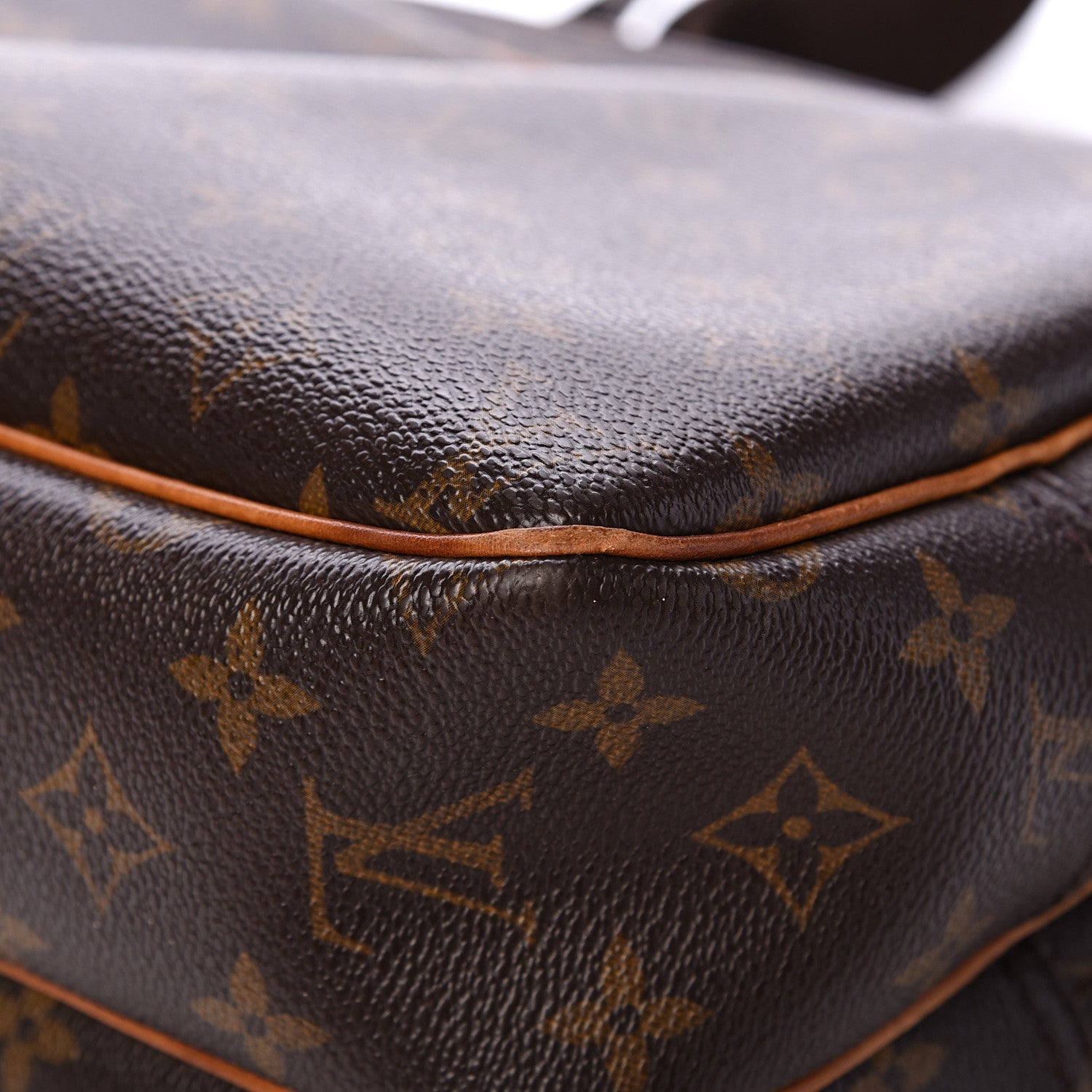 Louis Vuitton Monogram Reporter PM 11 of 22