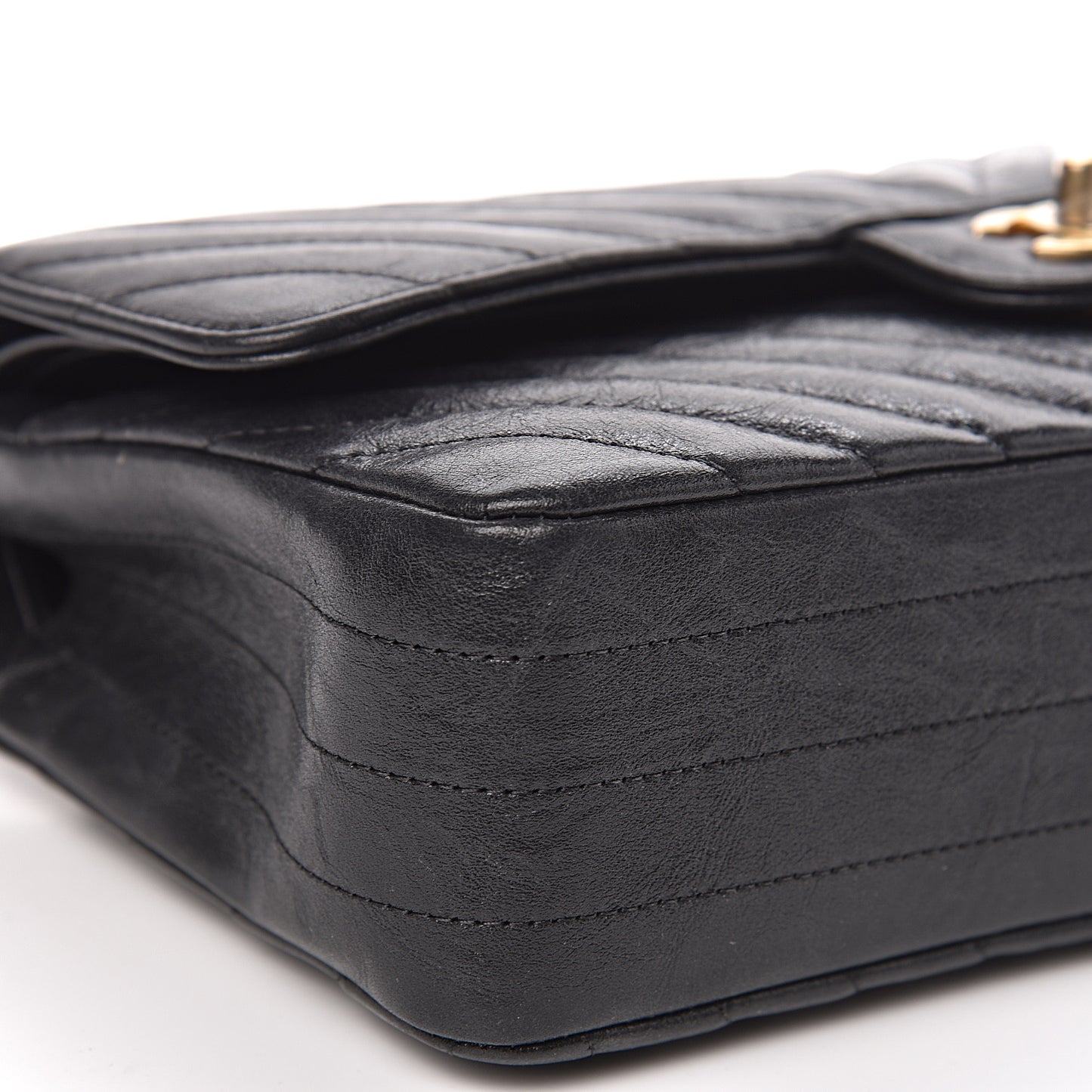 Crumpled Calfskin Chevron Quilted Medium Double Flap Black