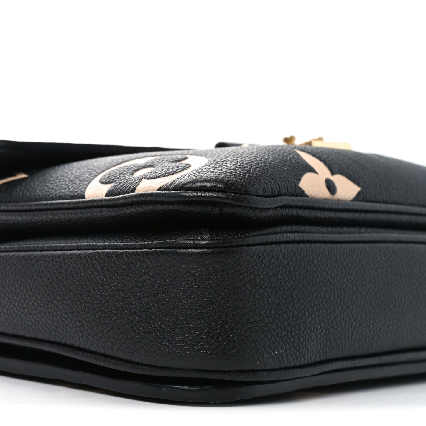 Empreinte Monogram Giant Pochette Metis Black Beige