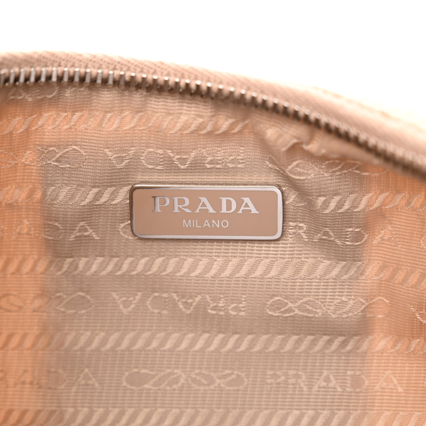 Nylon Saffiano Re-Edition 2005 Shoulder Bag Cammeo