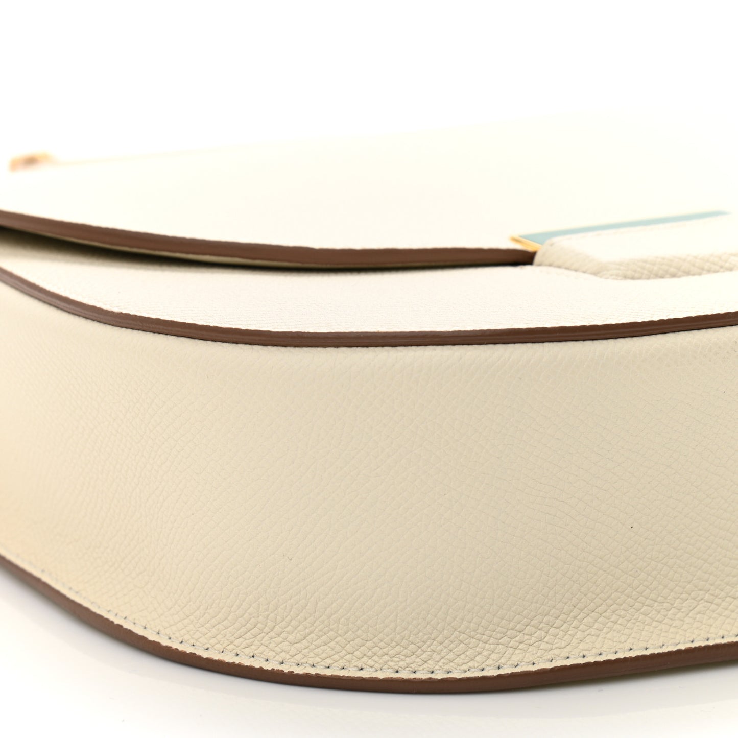 Grained Calfskin Medium Trotteur White