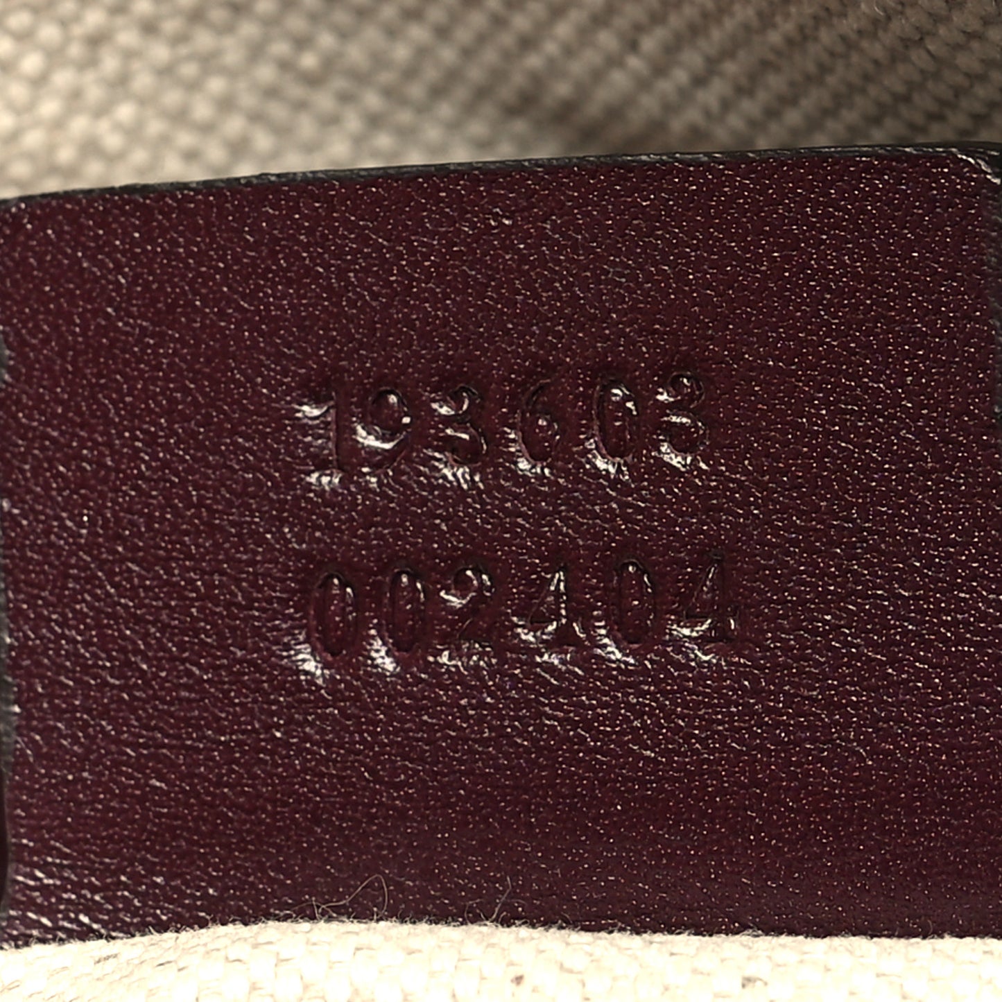 Imprime Monogram Medium Joy Boston Bordeaux