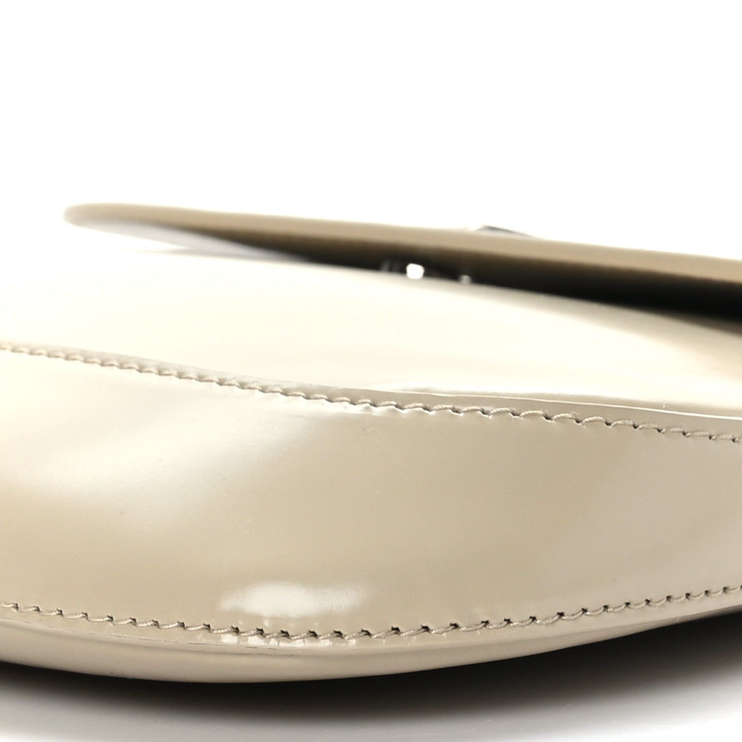 Spazzolato Cleo Flap Shoulder Bag Deserto