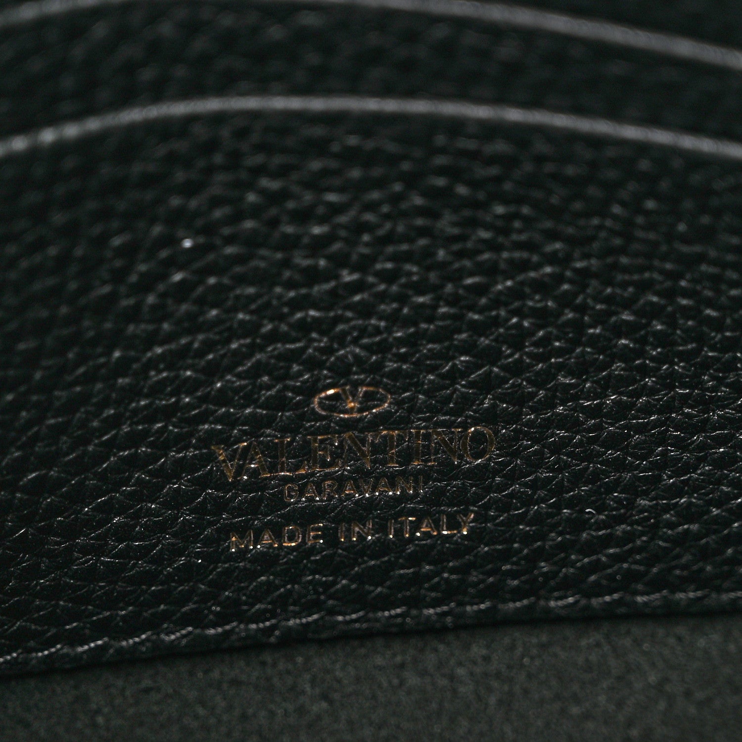 Valentino Garavani Nappa Medium Rockstud Flat Pouch Black 6 of 7