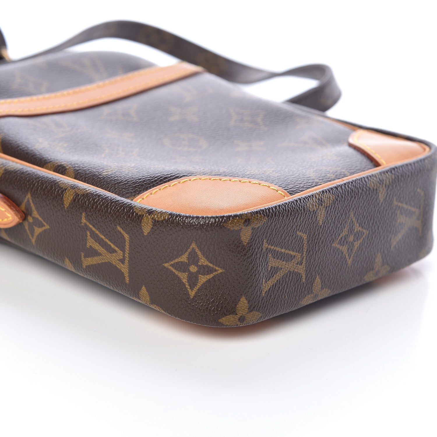 Louis Vuitton Monogram Danube 21 9 of 9