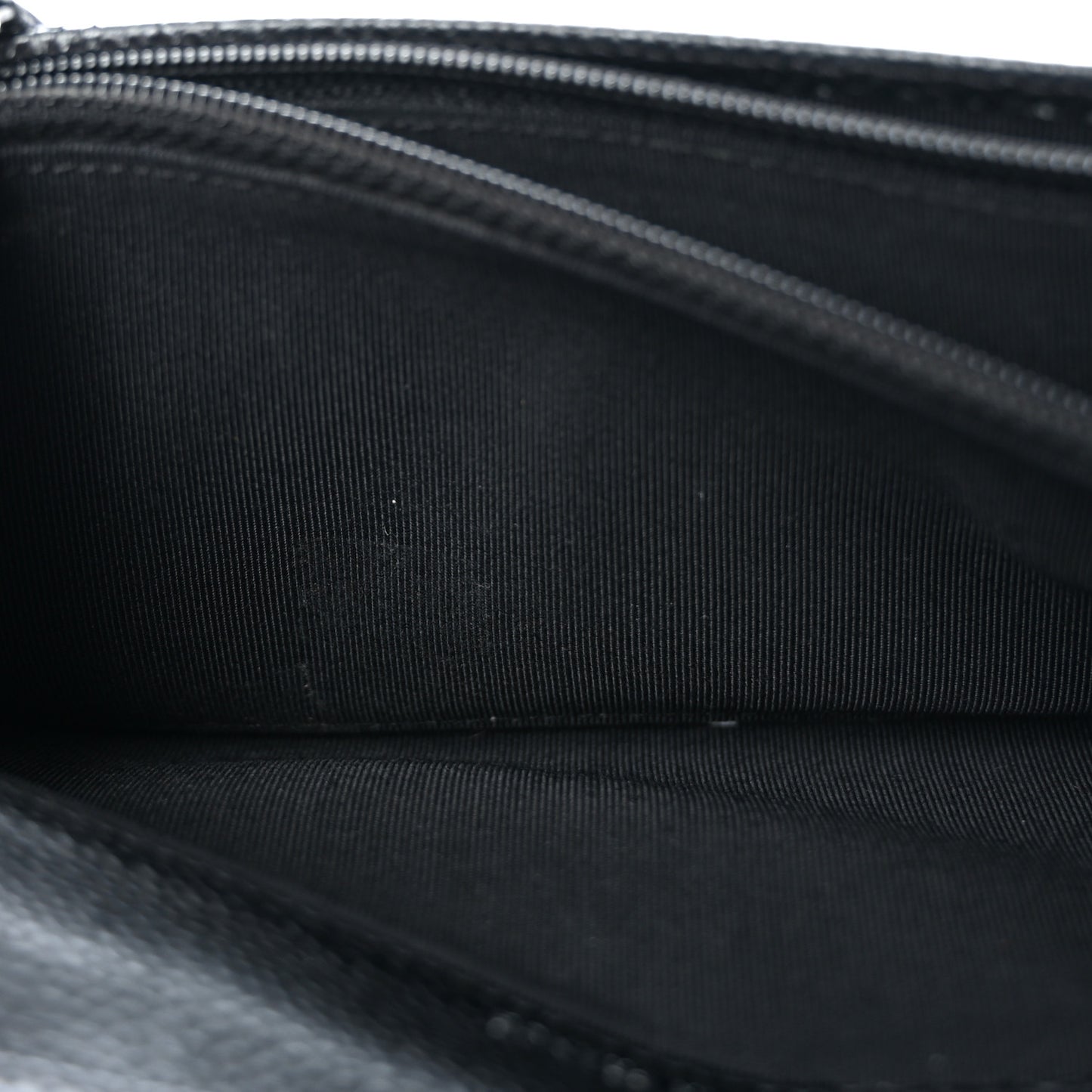 Caviar Quilted Yen Wallet Black