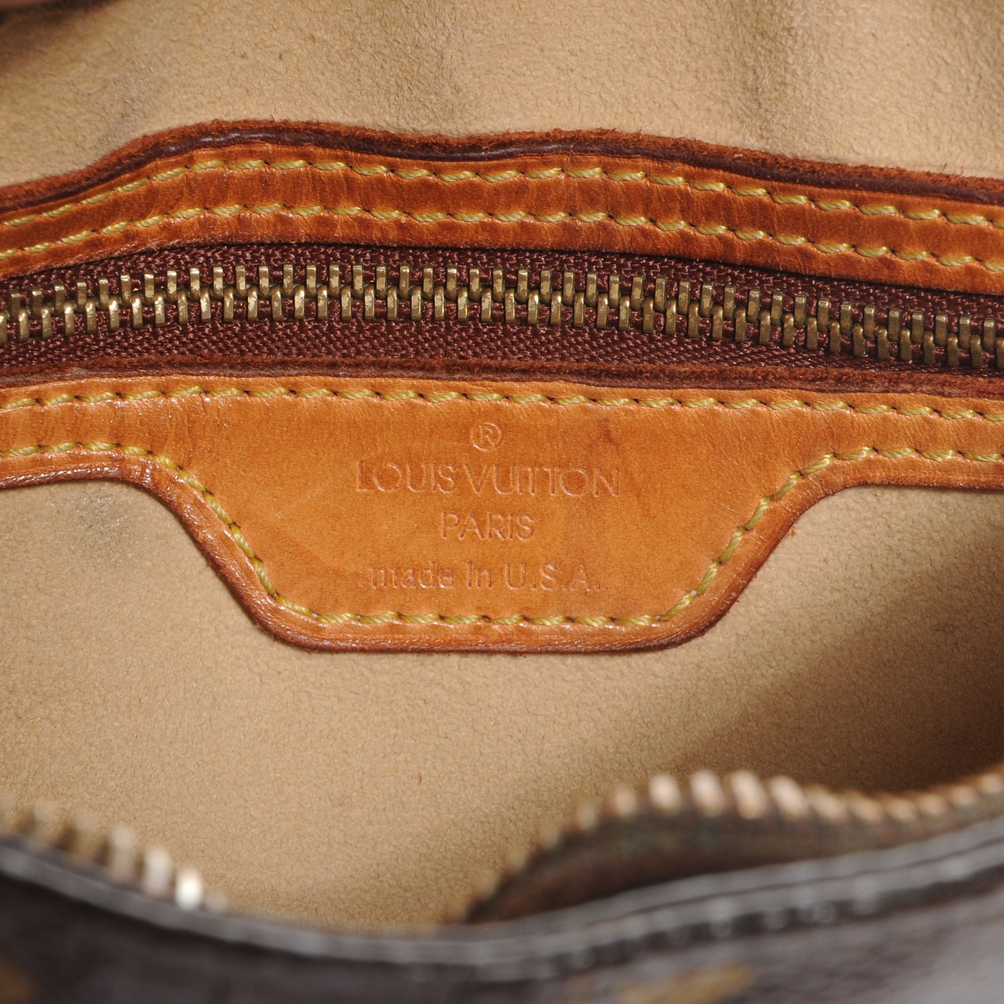 Monogram Looping MM