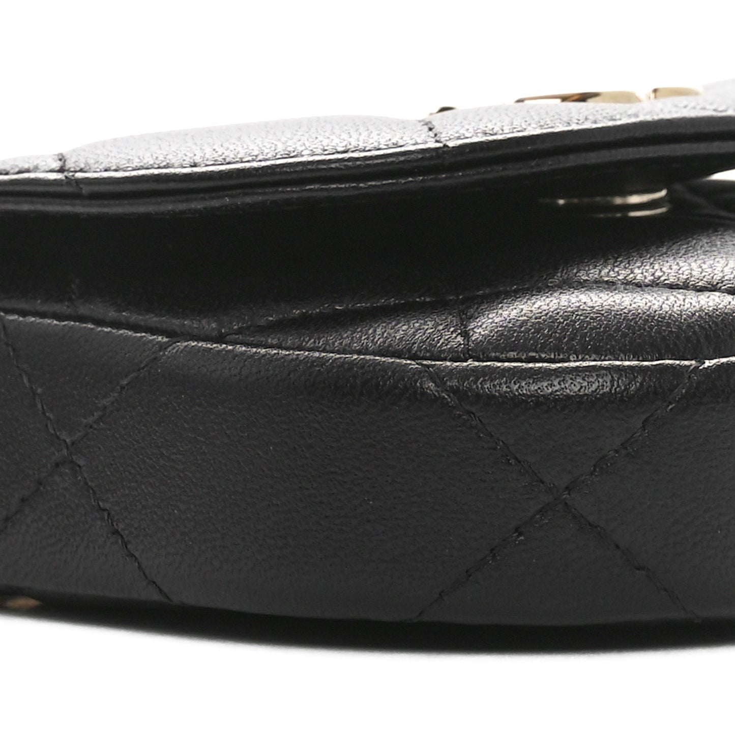 Lambskin Quilted Pearl Top Handle Clutch With Chain Black