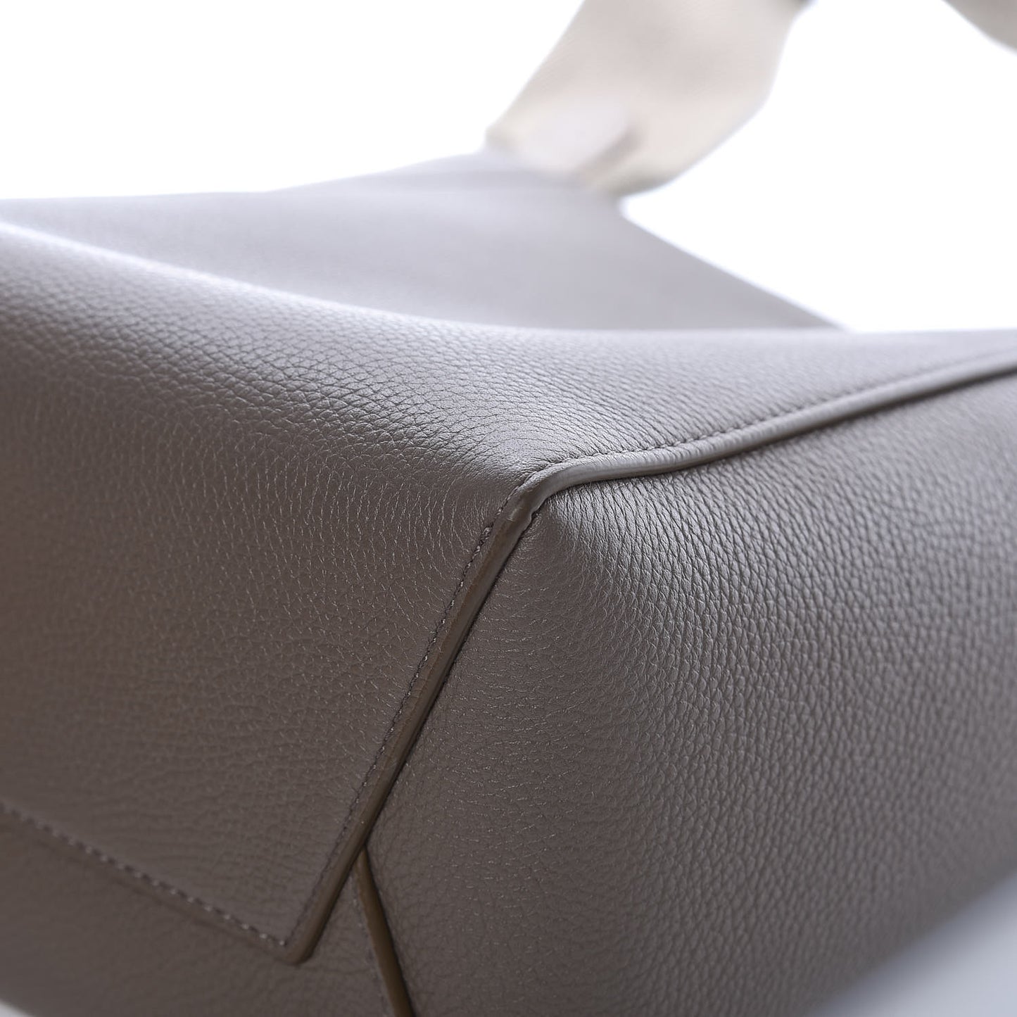 Soft Grained Calfskin Small Sangle Bucket Bag Taupe