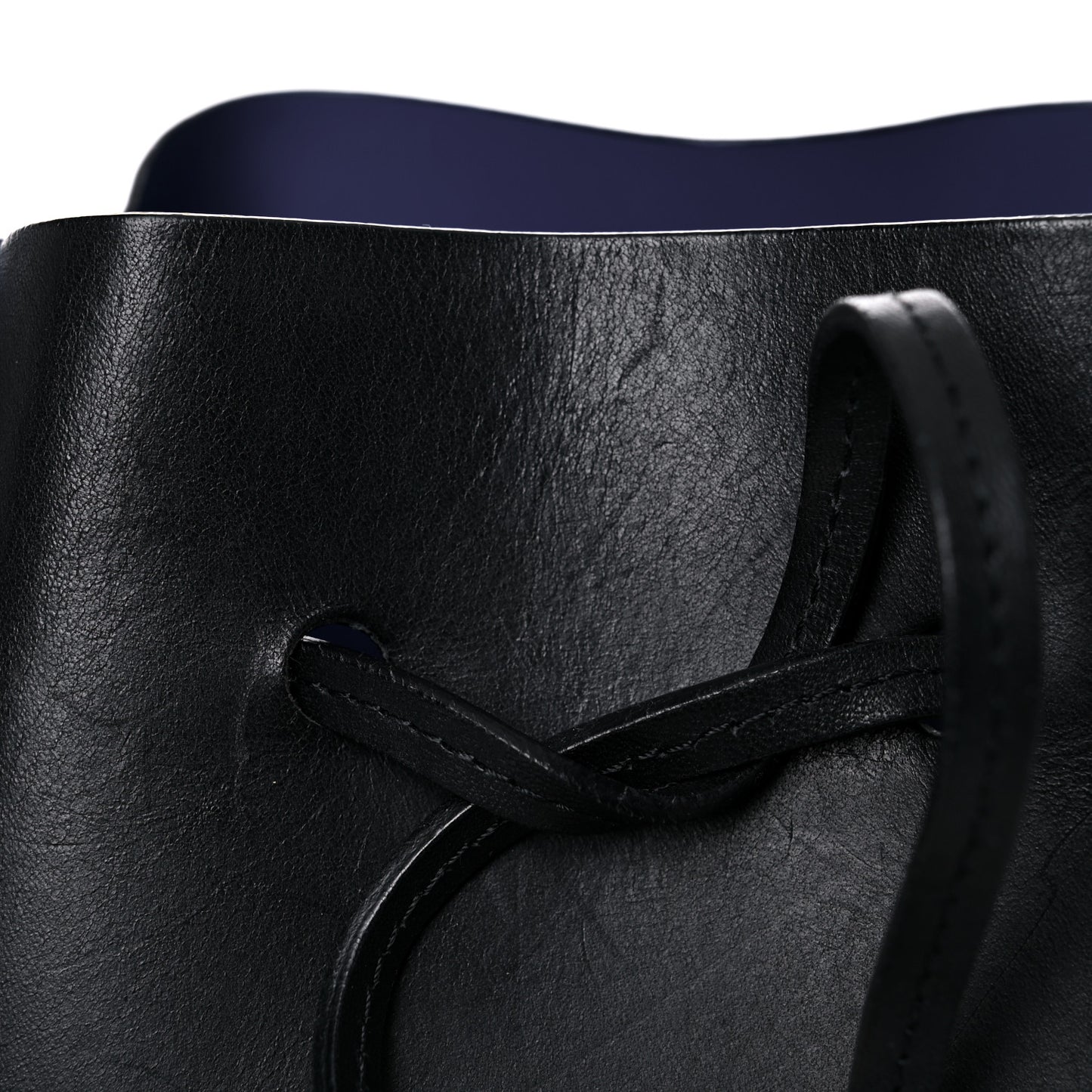 Vegetable Tanned Calfskin Bucket Bag Black Royal