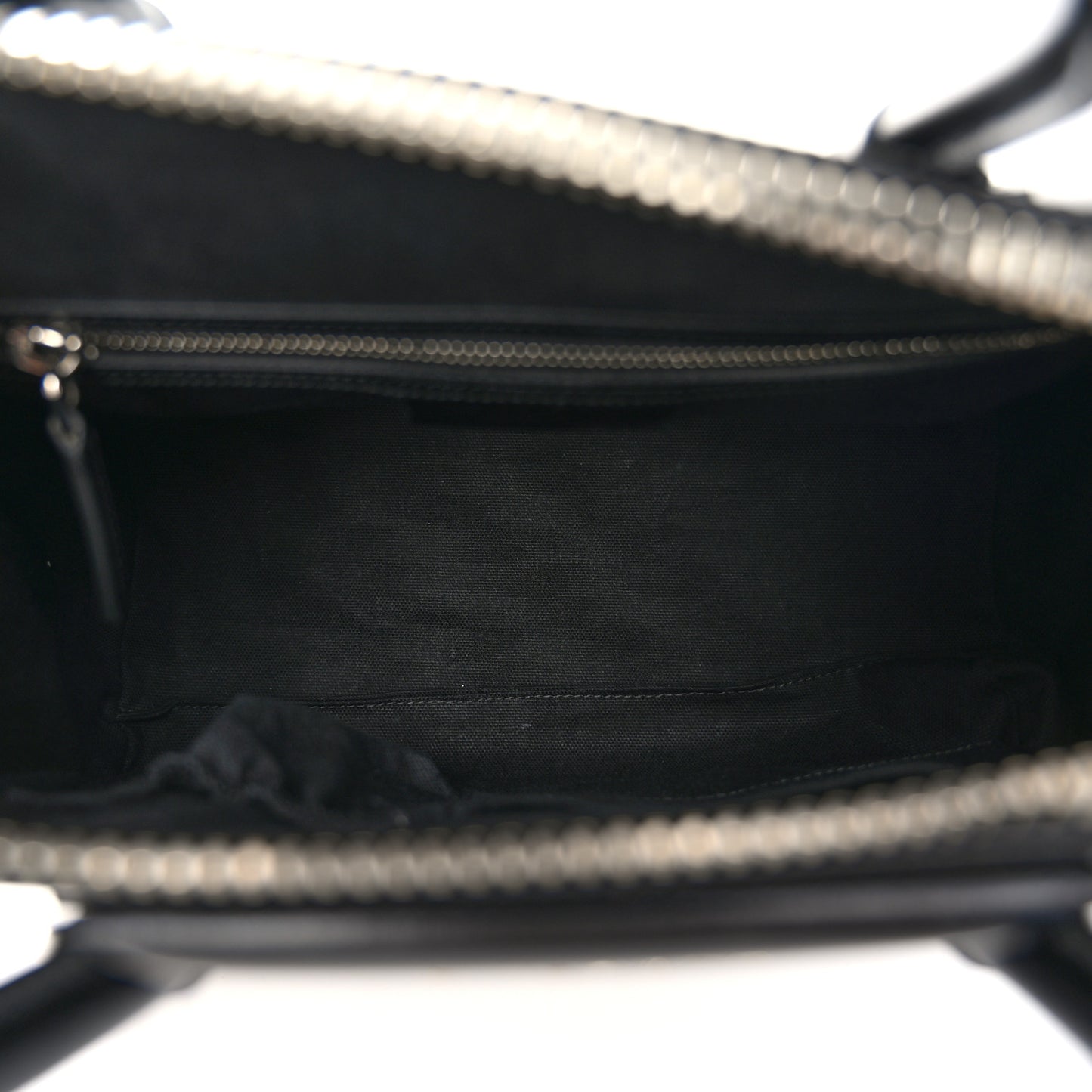 Shiny Lord Calfskin Small Antigona Black