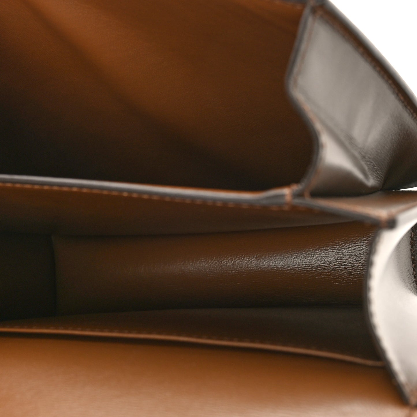 Box Calfskin Medium Classic Box Flap Bag Camel