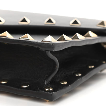 Valentino Garavani Vitello Rockstud Envelope Wallet on Chain Black 9 of 10