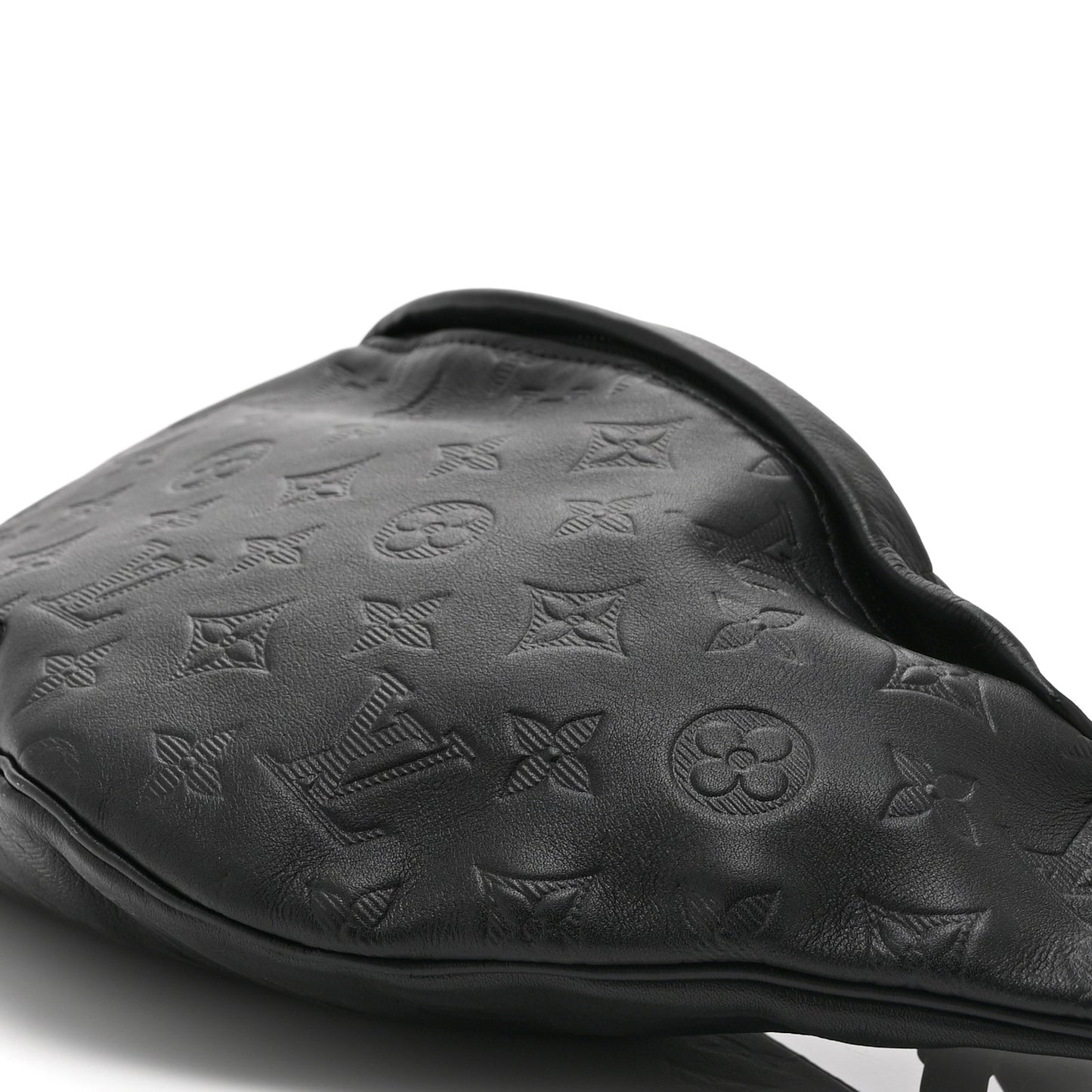 Calfskin Monogram Shadow Discovery Bumbag Black