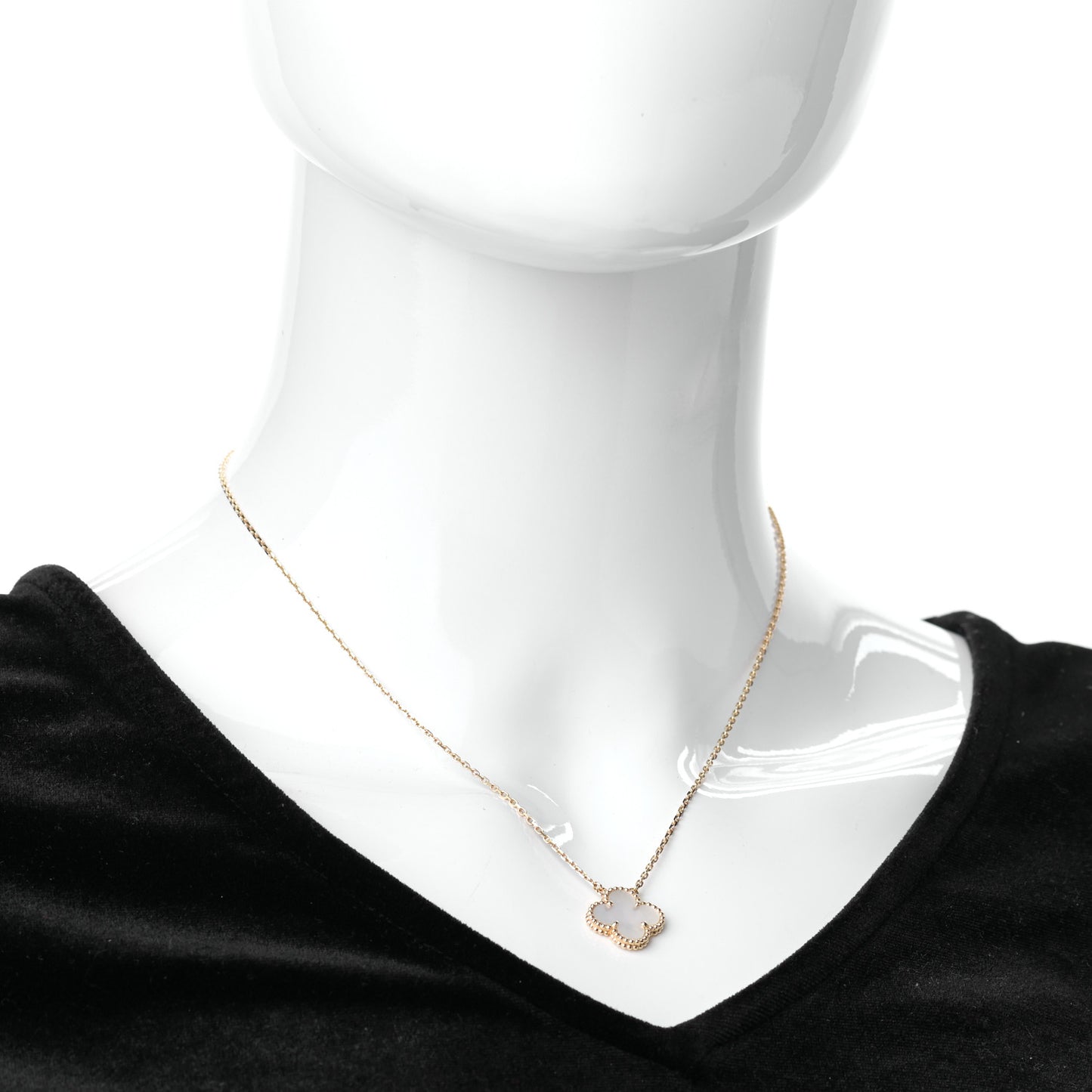 18K Yellow Gold Mother of Pearl Vintage Alhambra Pendant Necklace