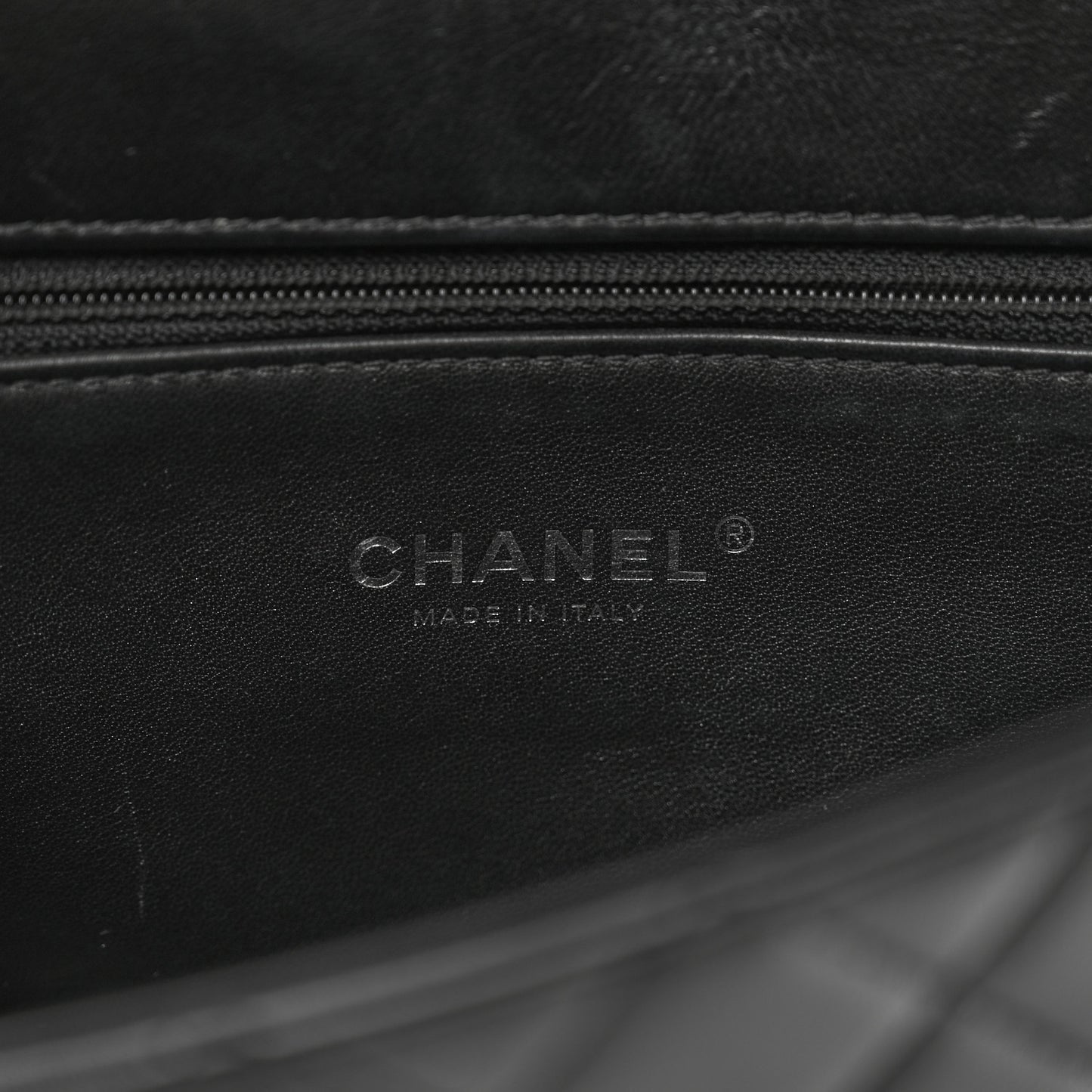 Lambskin Quilted Medium CC Filigree Flap Black