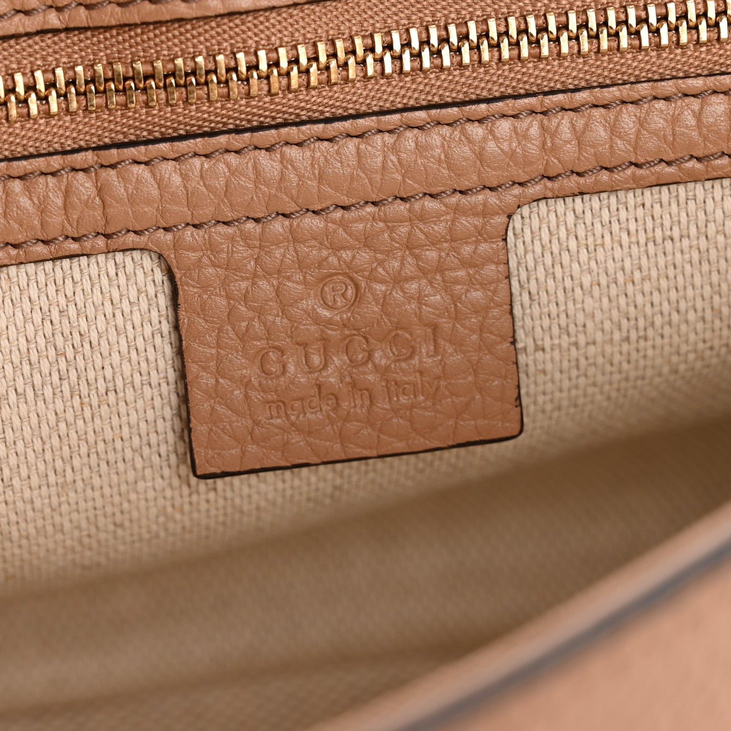 Gucci Pebbled Calfskin Medium Soho Flap Crossbody Camelia 6 of 11