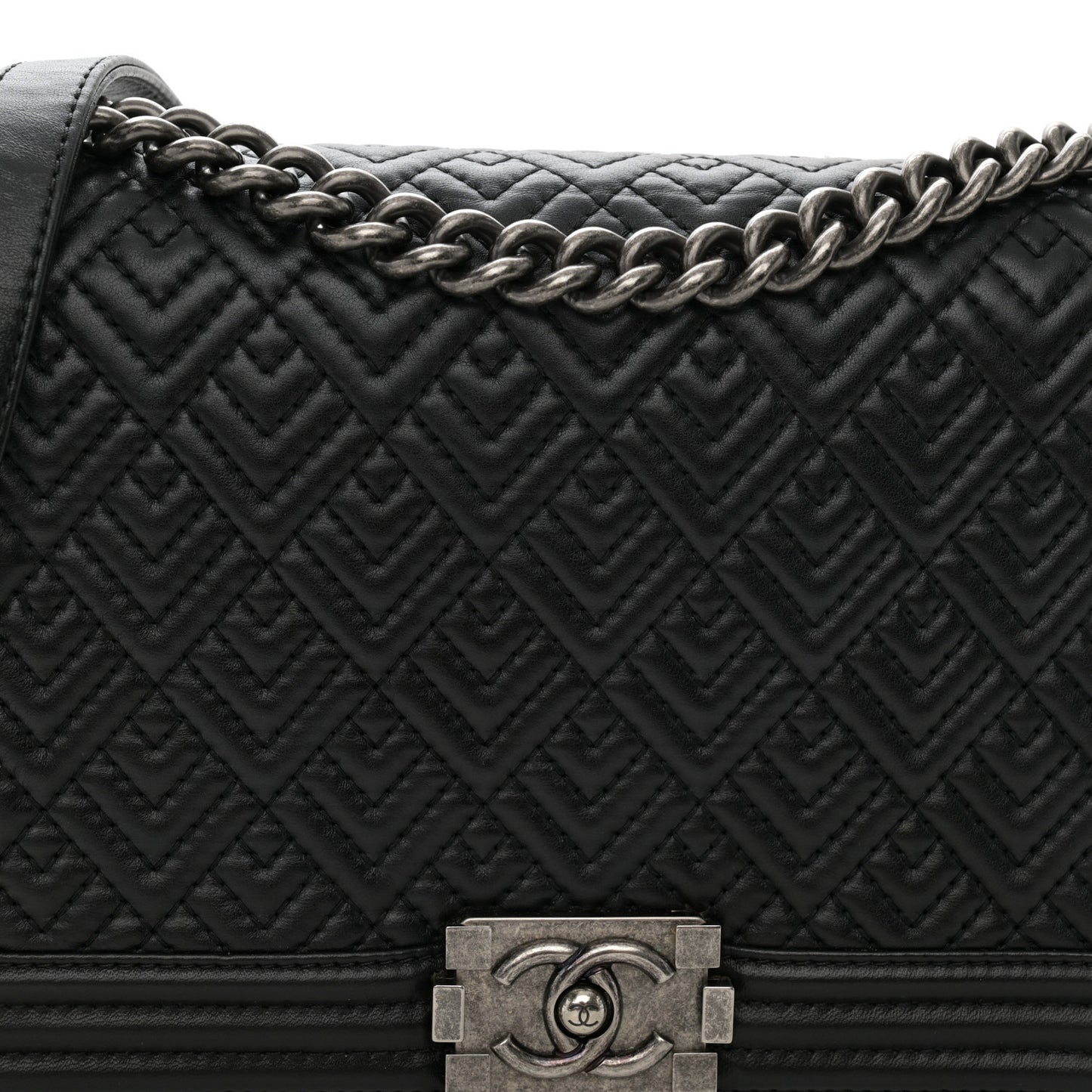 Lambskin Geometric Chevron Quilted New Medium Boy Flap Black