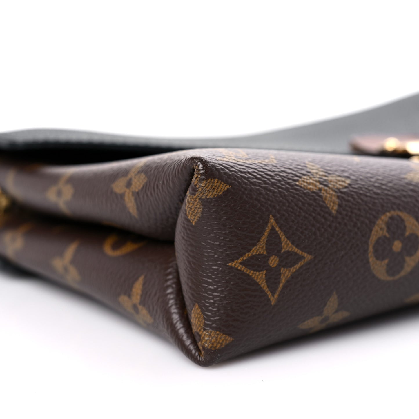 Monogram Pallas Chain Black