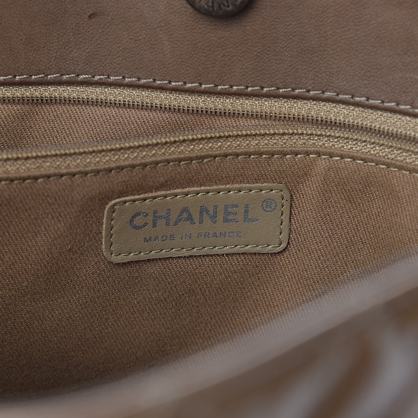 Patent Calfskin Quilted Reissue 2.55 Tote Khaki